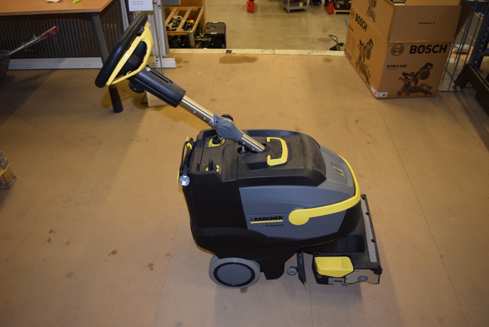 Kärcher Professional BR 35/12 C combination scrubber PS Auction We