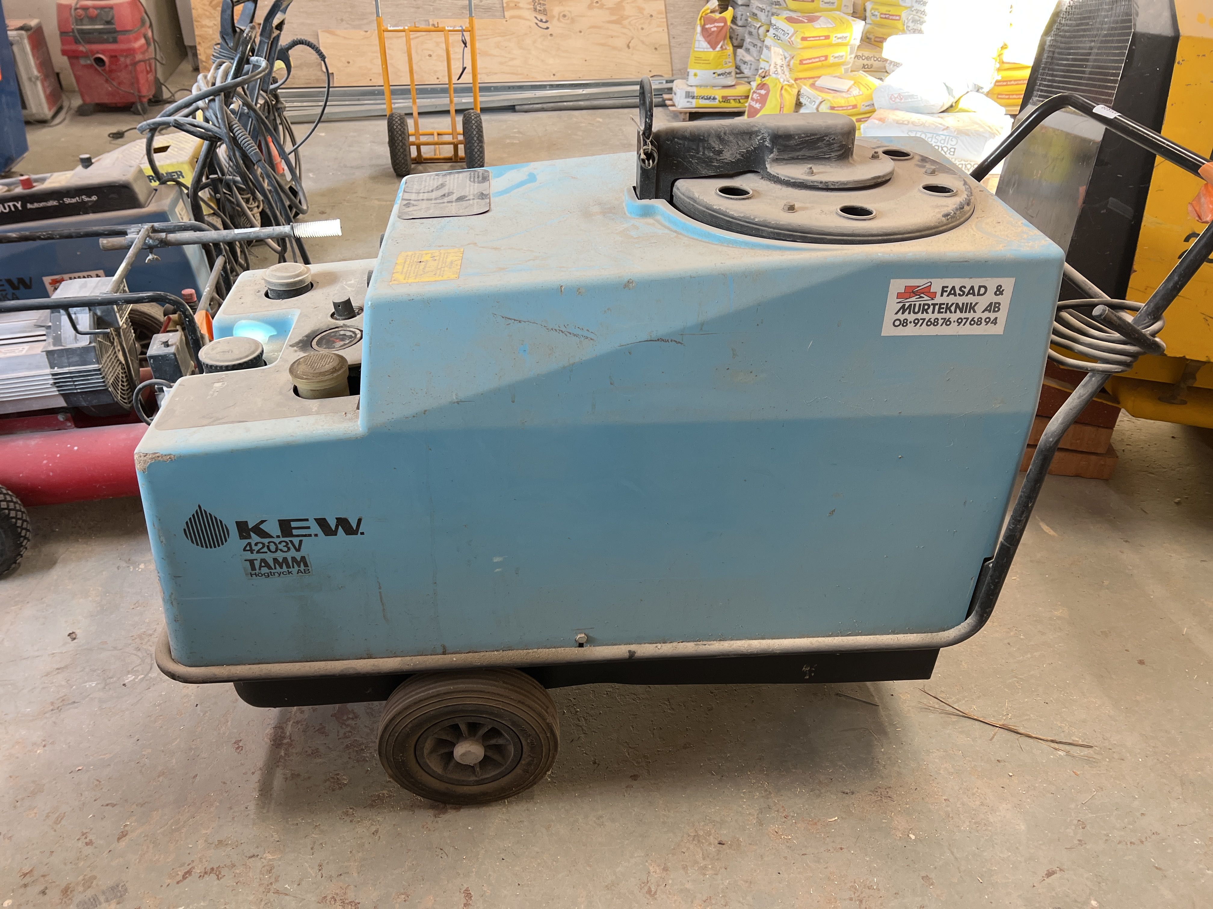 Hot water washing machine KEW 4203V with accessories PS Auction We