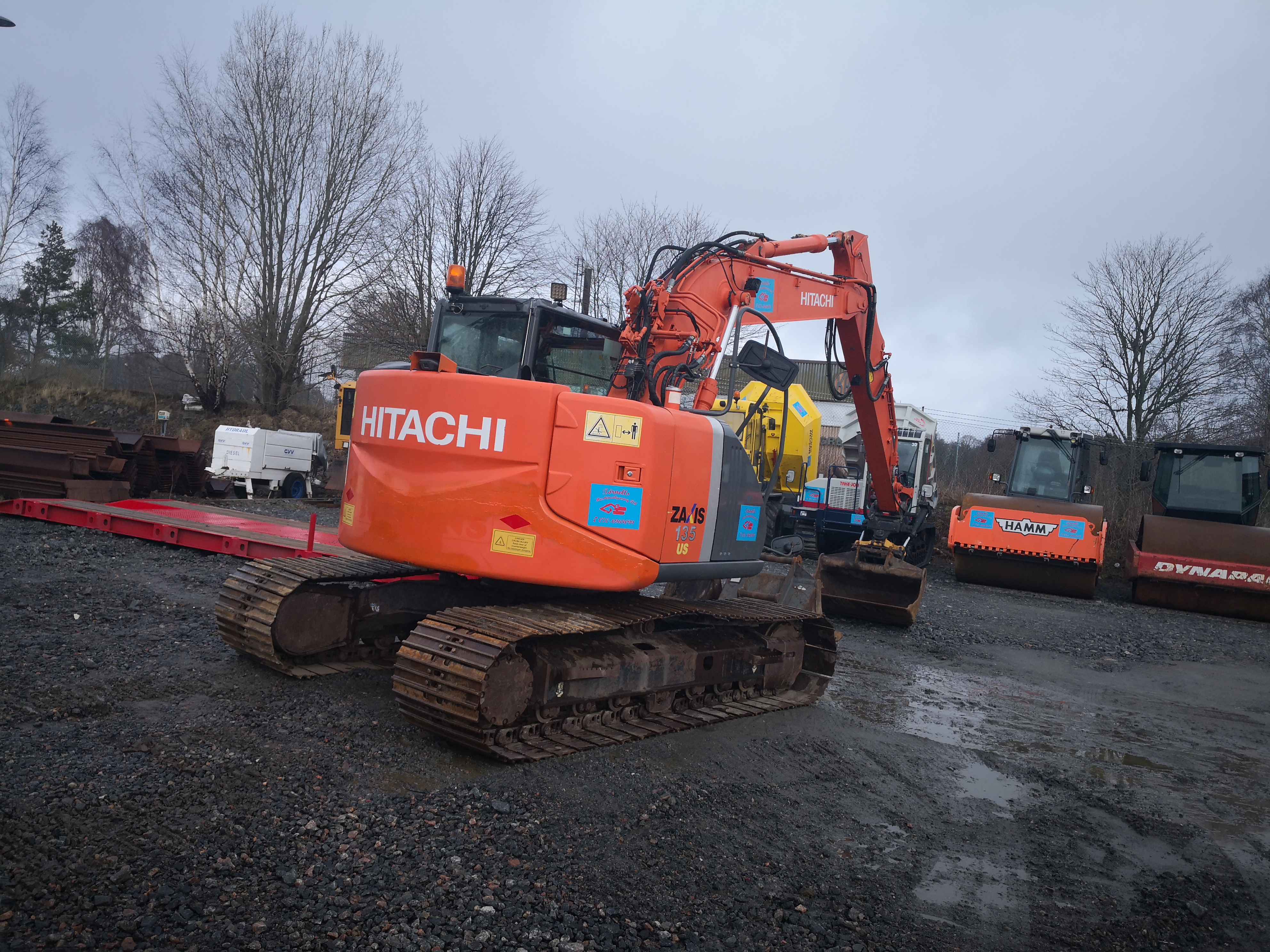Track excavator Hitachi ZX135US-3 -11 rototilt (5500h) - PS