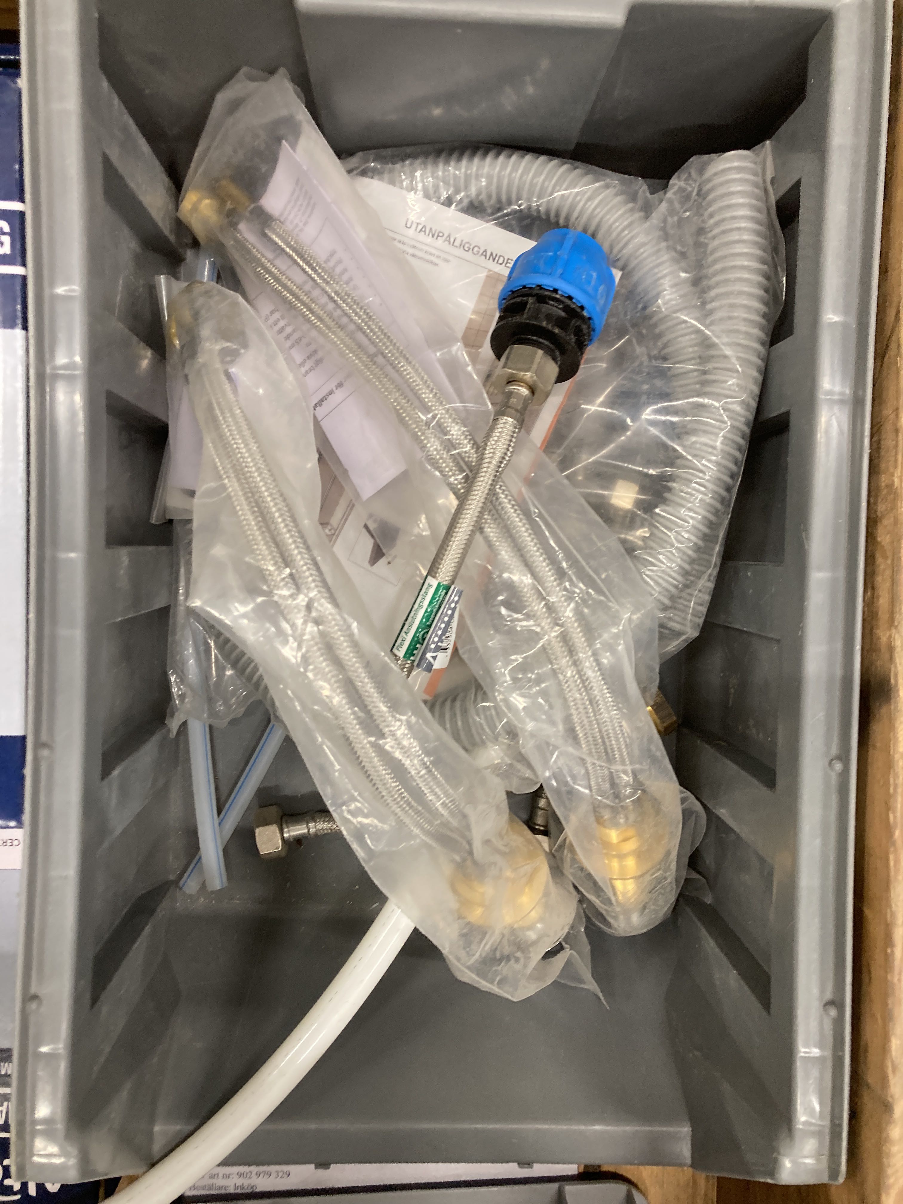 Mixer brackets, couplings and flex pipes, etc - PS Auction - We value ...