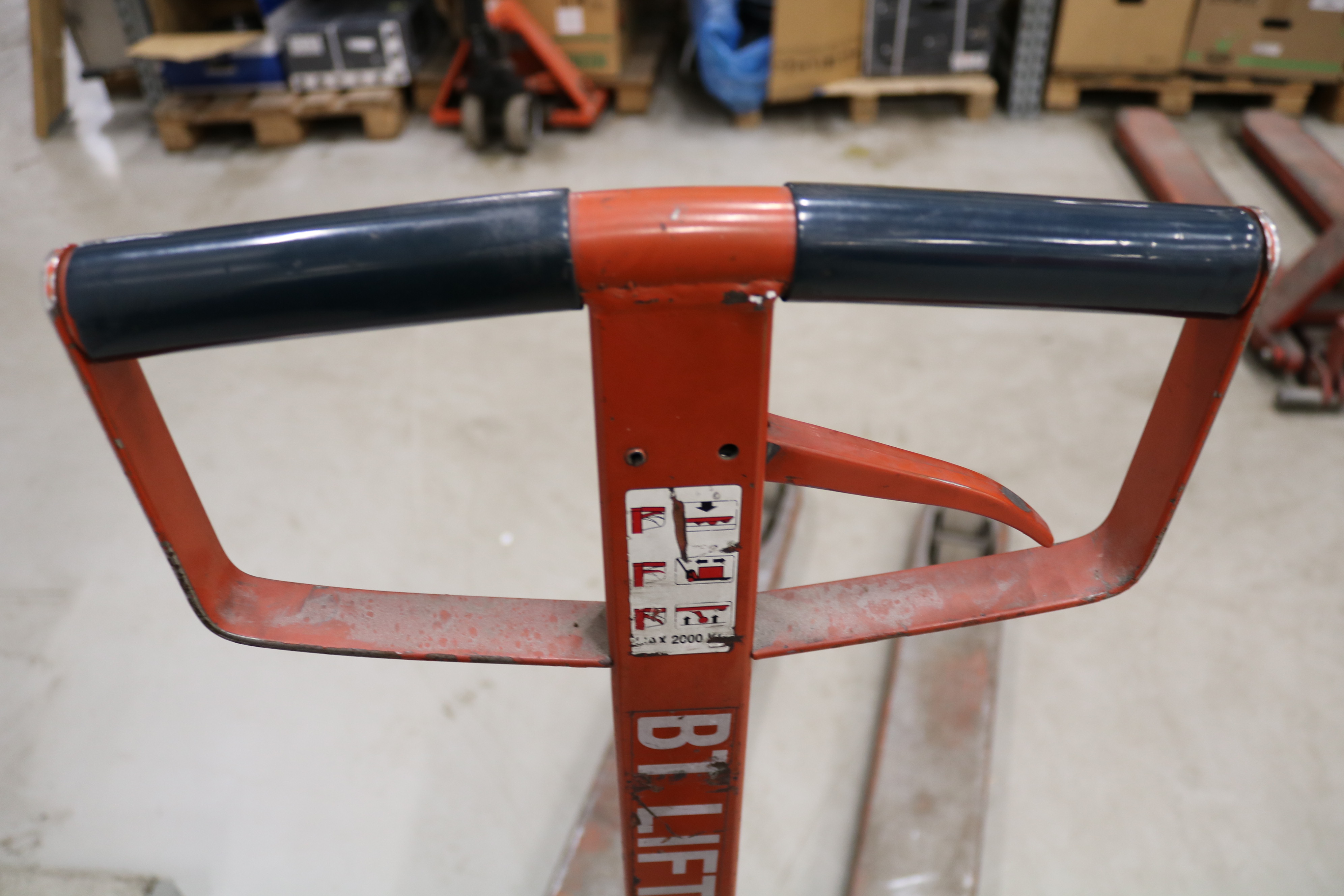 Pallet truck BT Lifter - PS Auction - We value the future - Largest in ...
