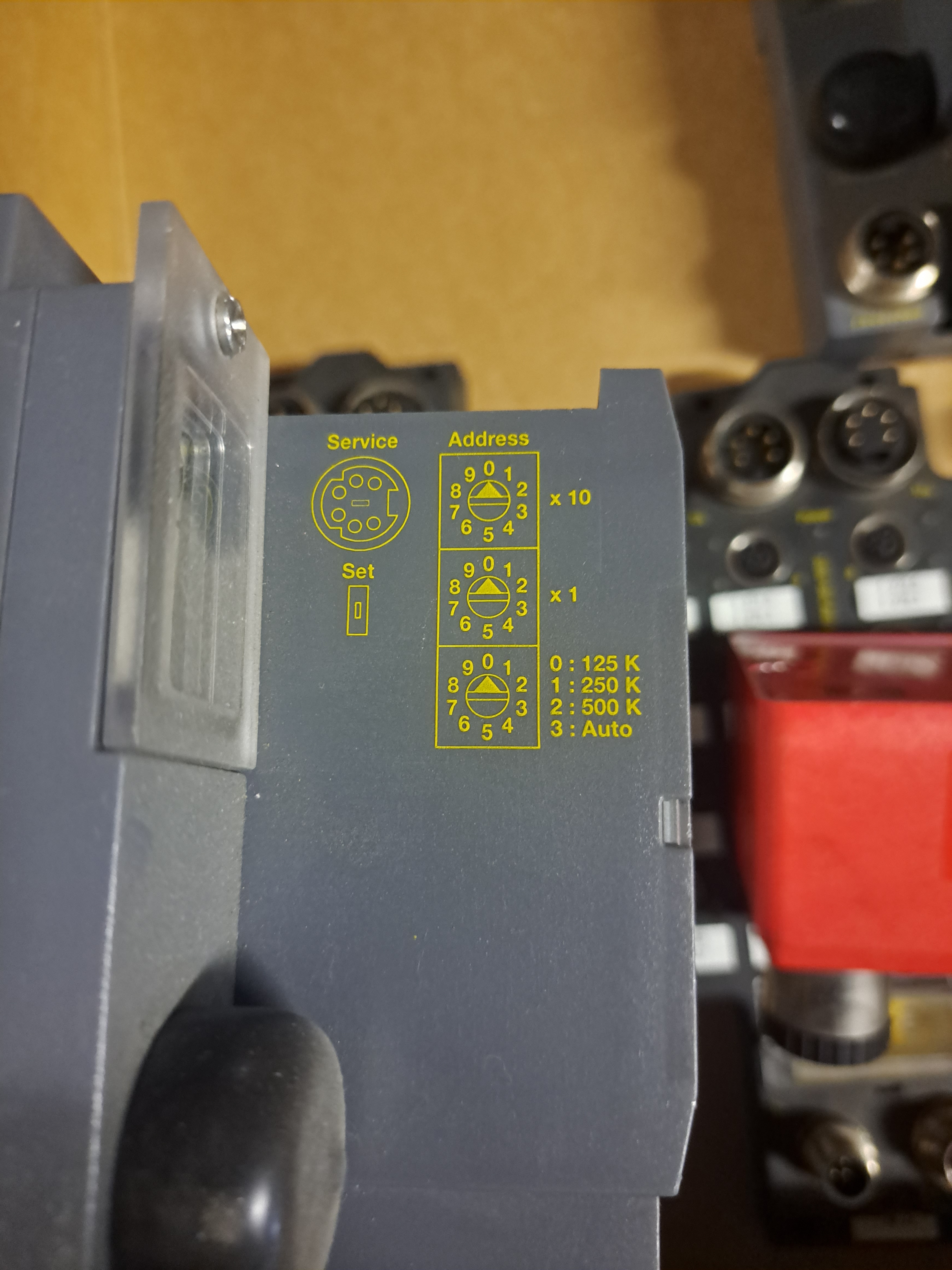 Turck Bus Stop I/O Module DeviceNet - Auktioner online - Nätauktioner ...