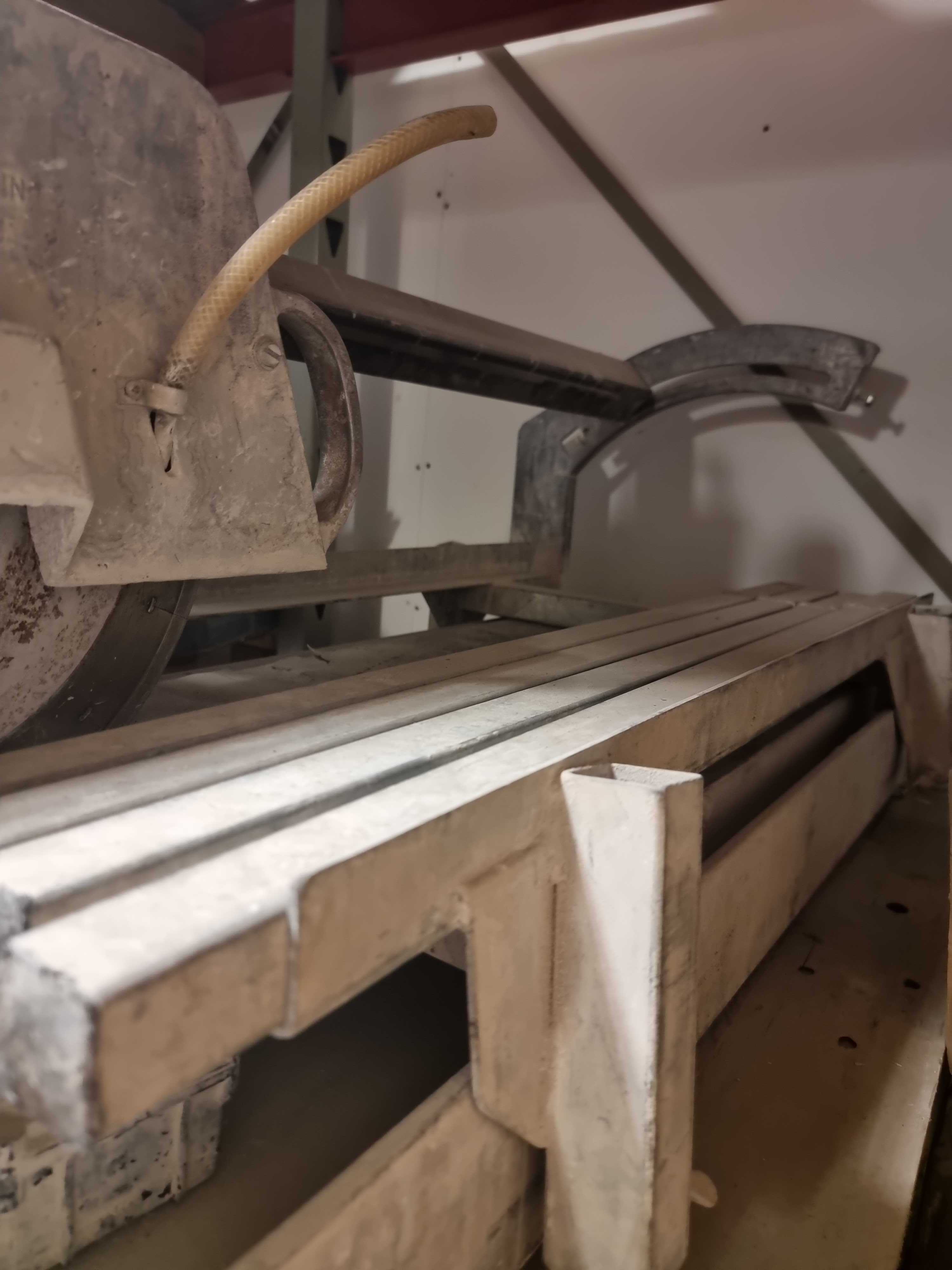 Stone saw - PS Auction - We value the future - Largest in net auctions