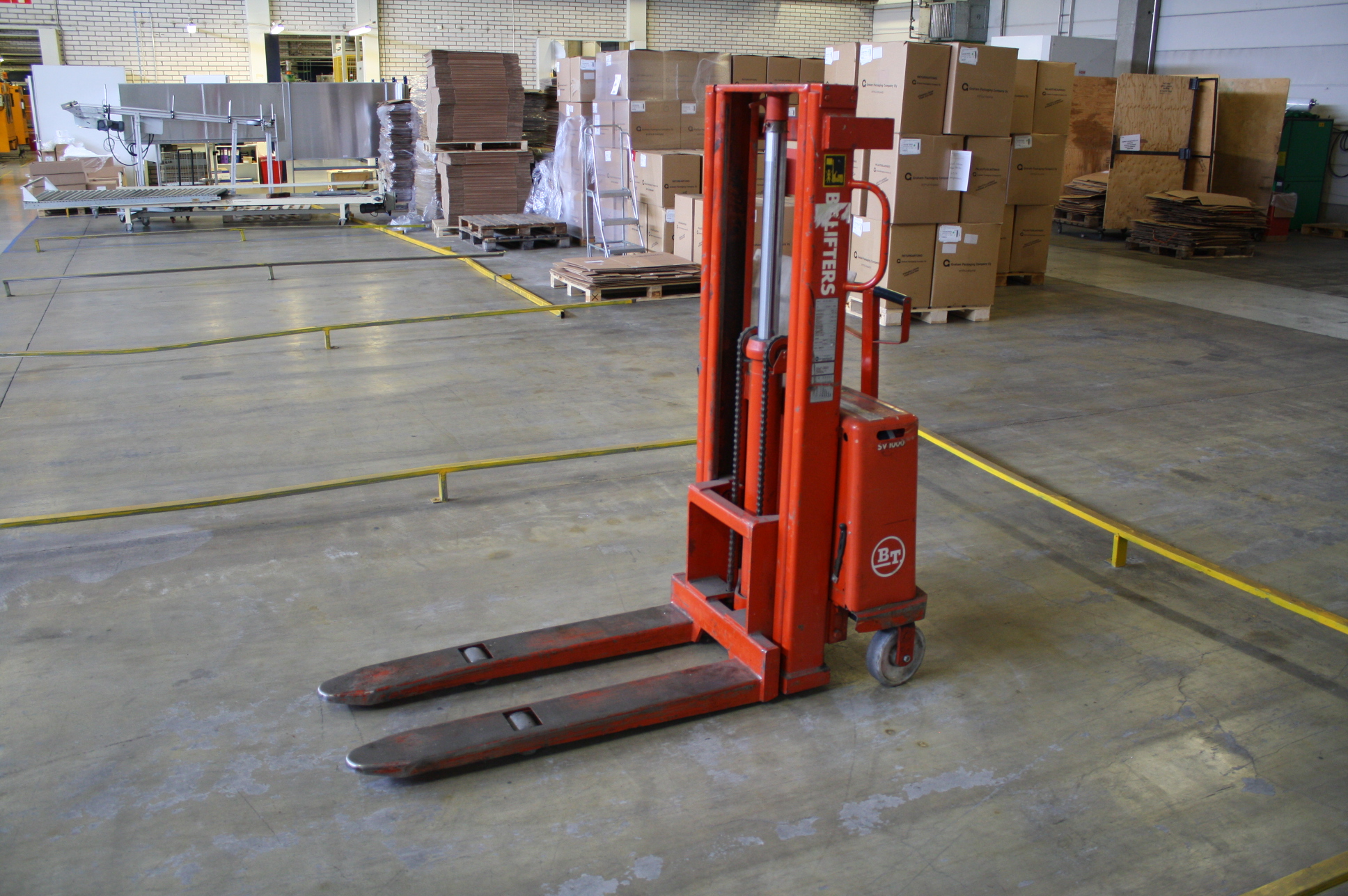 Electric pallet lifter PS Auction We value the future Largest in