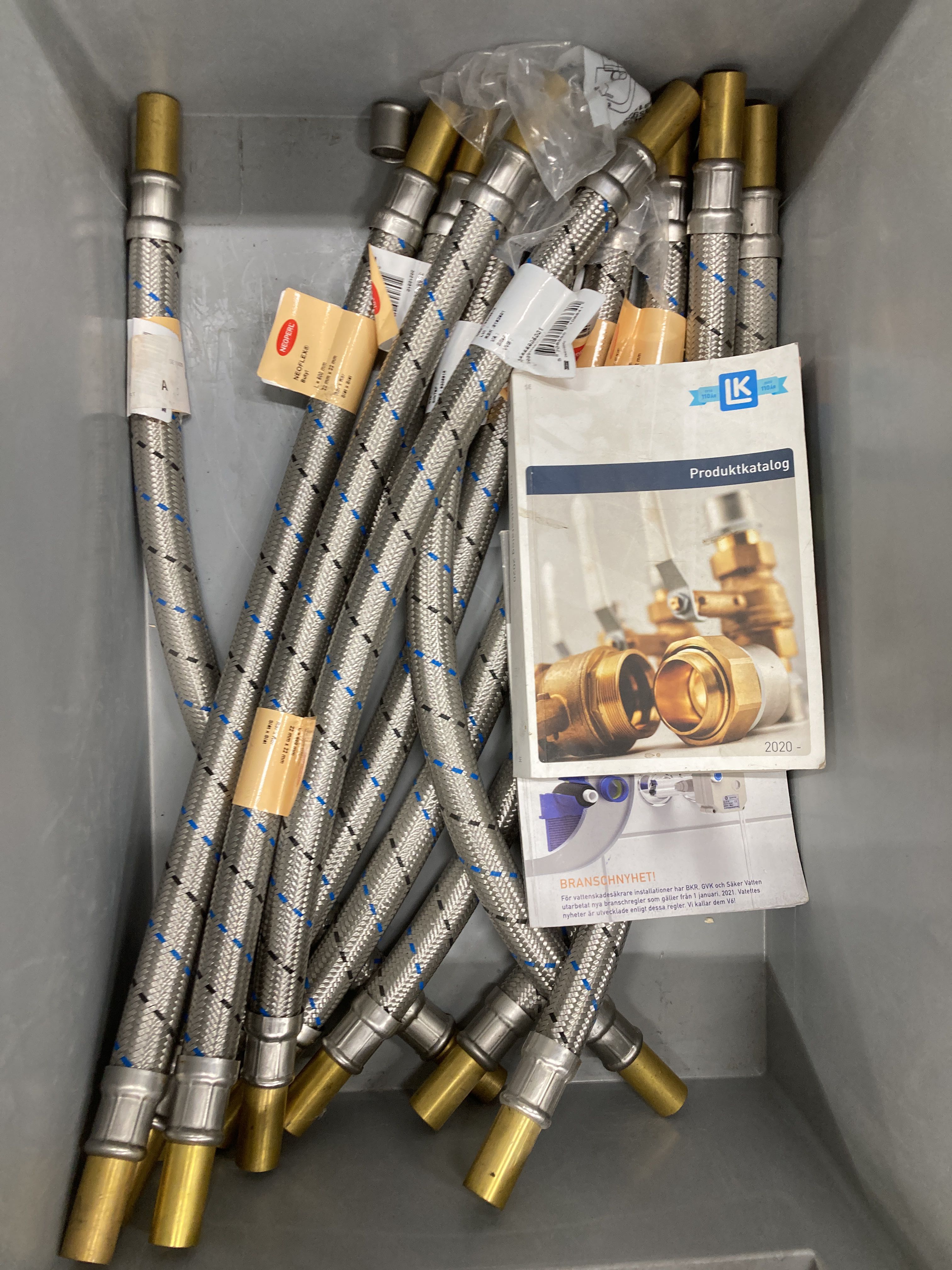 Mixer brackets, couplings and flex pipes, etc - PS Auction - We value ...
