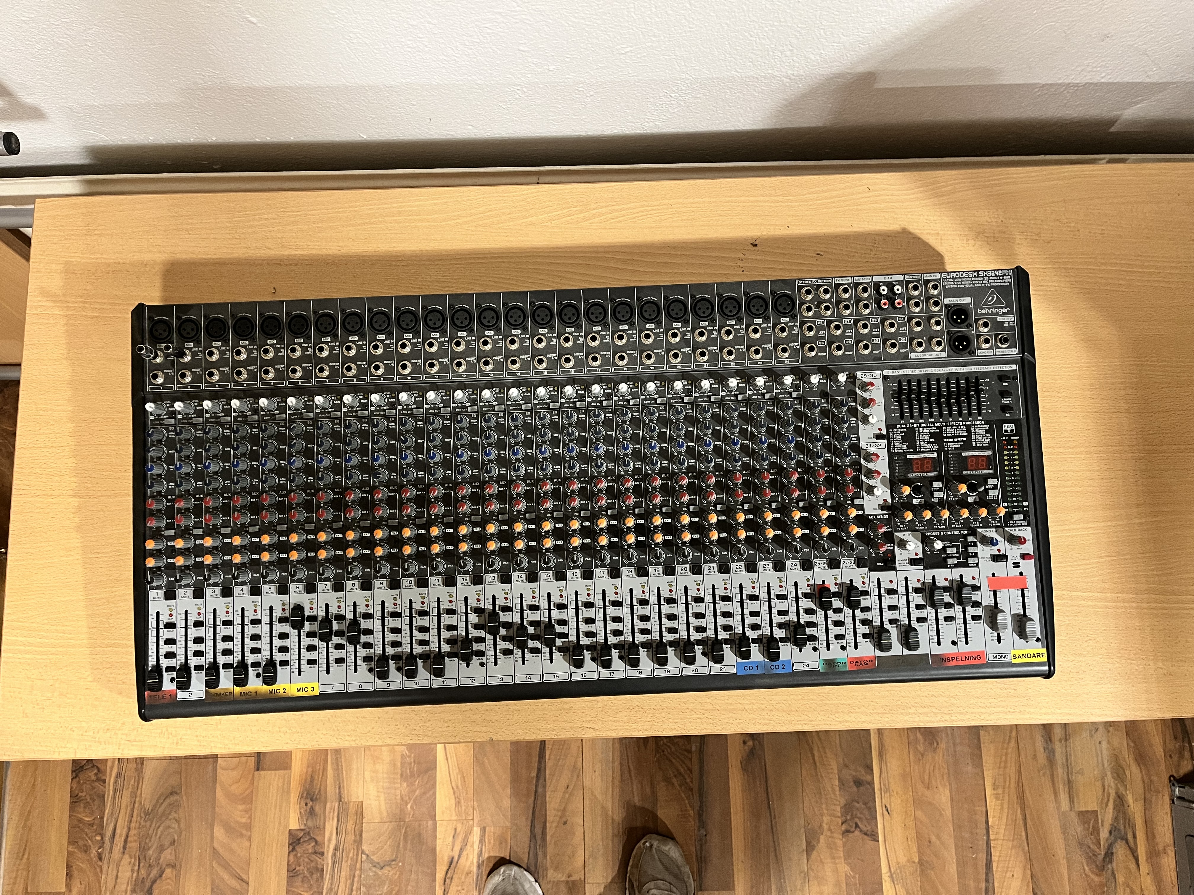 Mixer desk Behringer Eurodesk SX3242FX - PS Auction - We