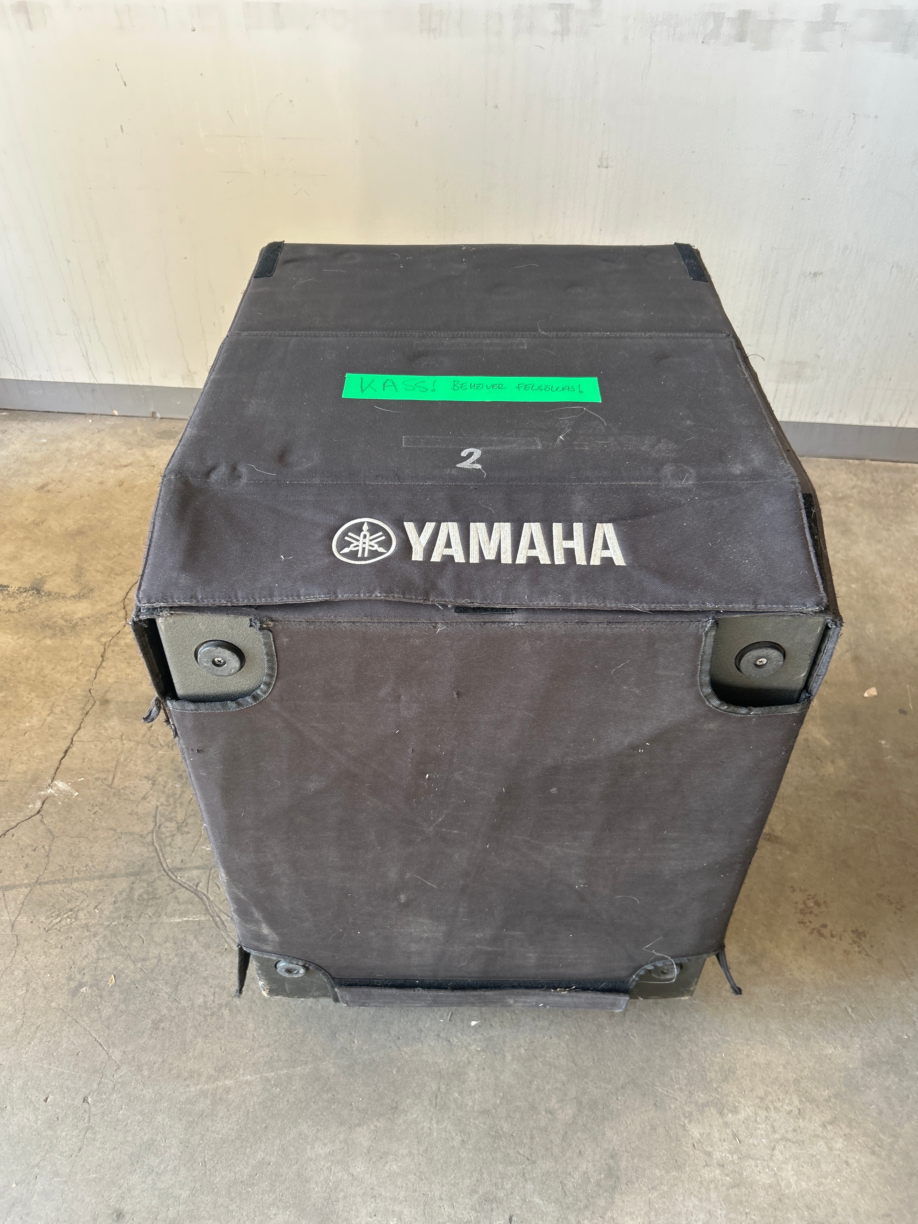 Subwoofer with case - Yamaha DXS18 (Repair item) - PS Auction - We ...