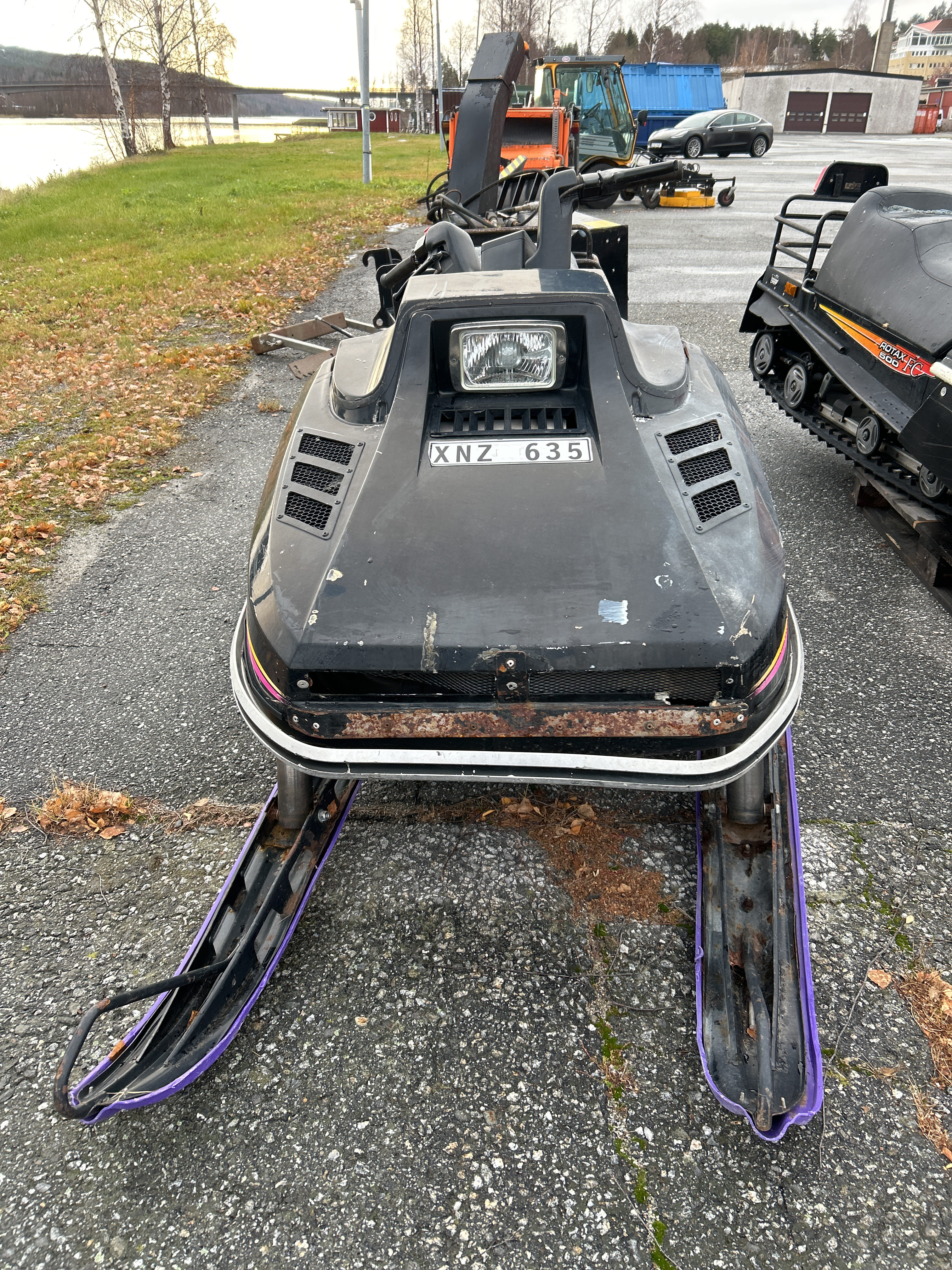 Snowmobile Lynx 5900 GLX -1991 - PS Auction - We value the future