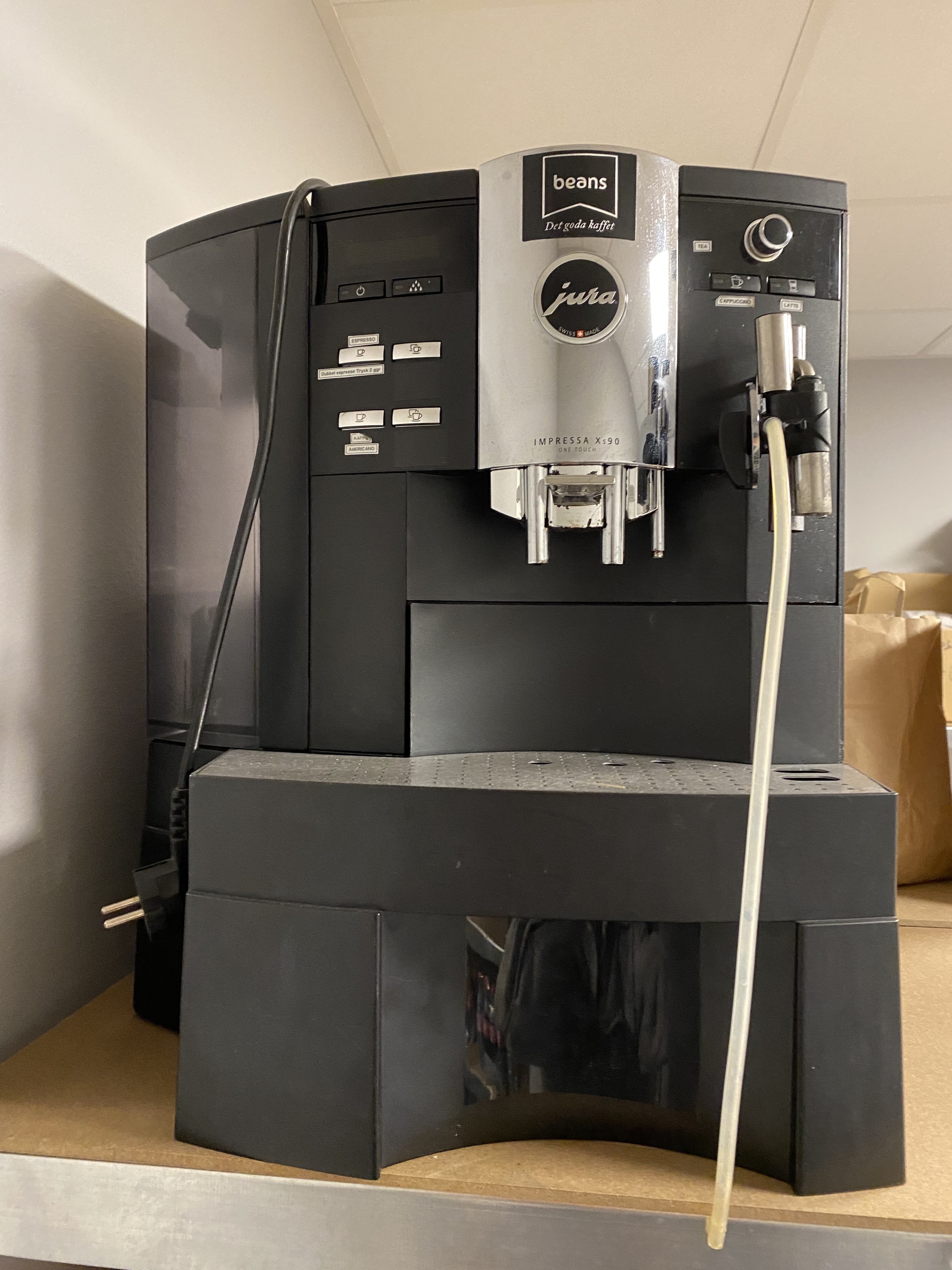 Jura XS90 Impressa - Coffee JURA Xs90 Machine Review: Crew Sx90 