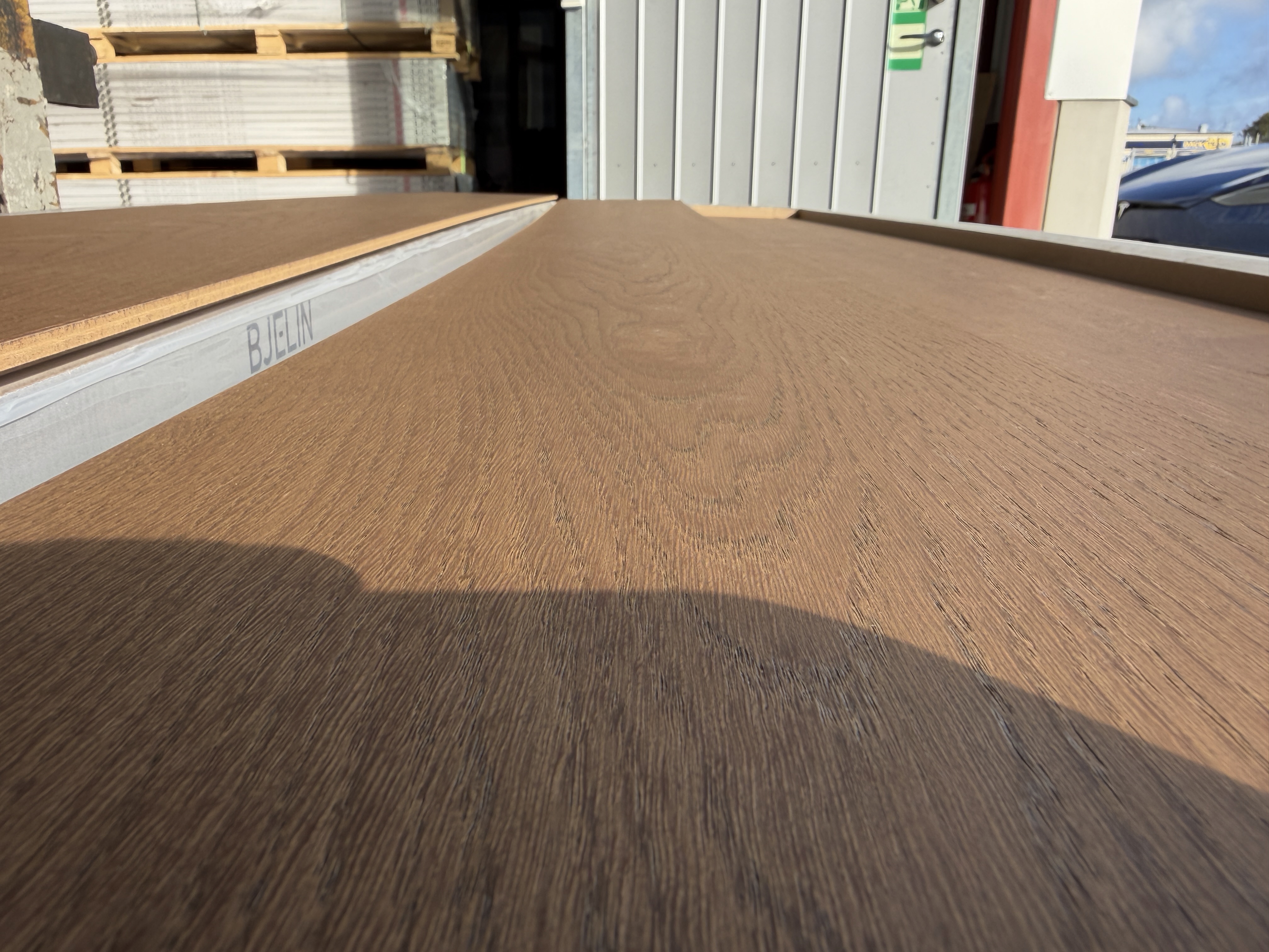 Video preview for Hardened Oak Dark Brown, 184sqm, click flooring 5G, XXL, 1-strip