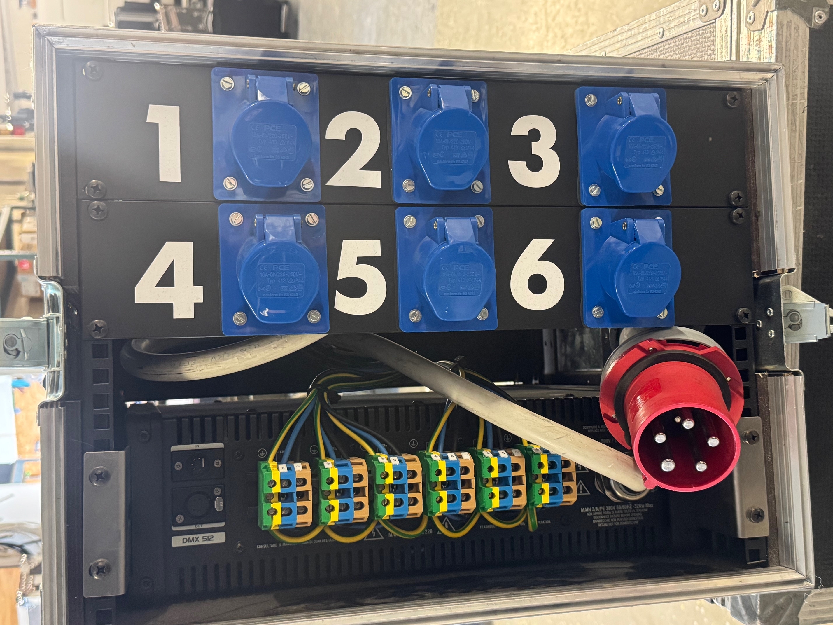 Sgm Csm Rack Dimmer unit in rack with socket - SGM PowerLight 625D - PS Auction - We ...