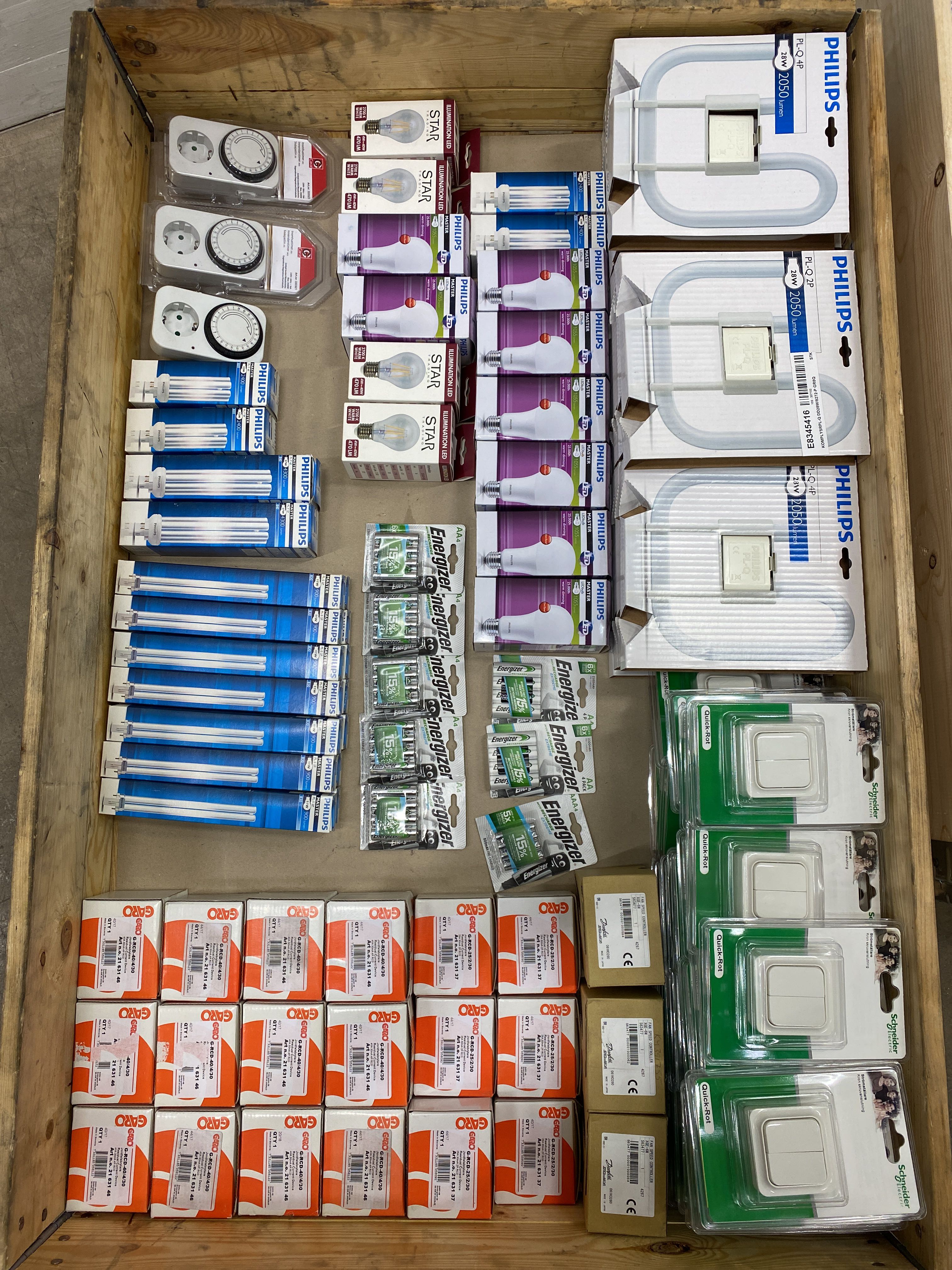 Assortment of various electronics - PS Auction - We value the future ...