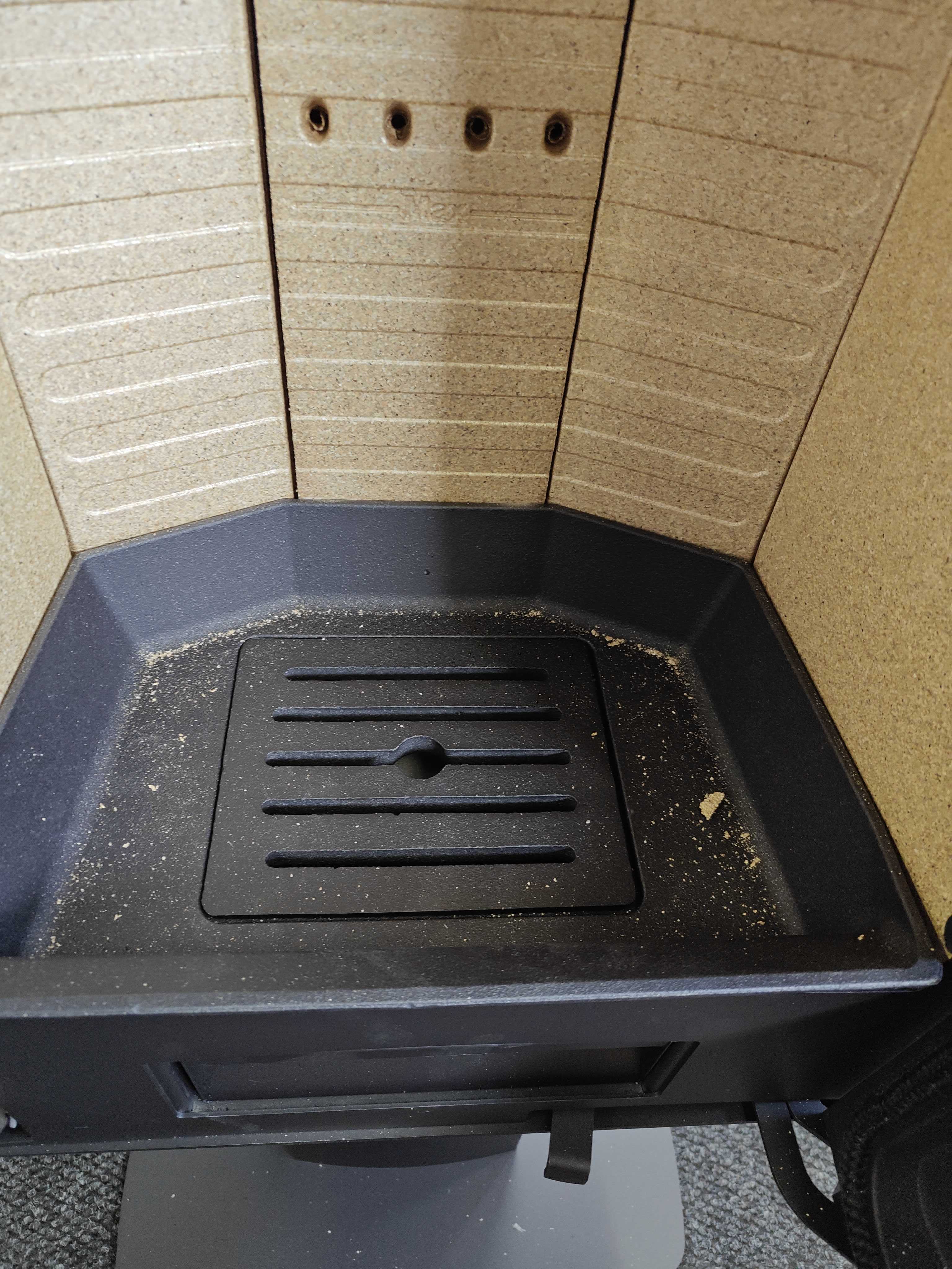 New wood-burning stove Wiking - PS Auction - We value the future ...