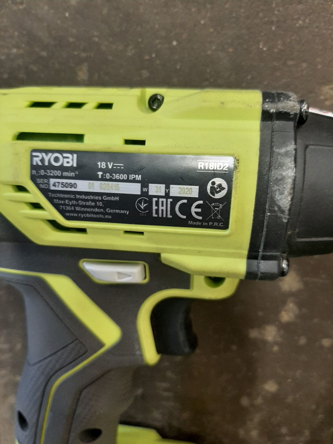 Impact Screwdrivers Ryobi R18ID2 
