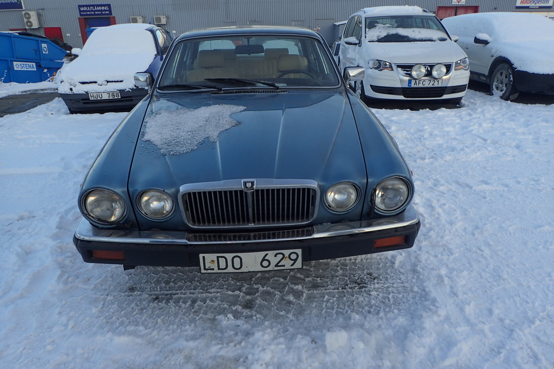 ジャガー XJ6 Sovereign 1986 JAGUAR XJ6 SOVEREIGN 4.2 for sale by auction in