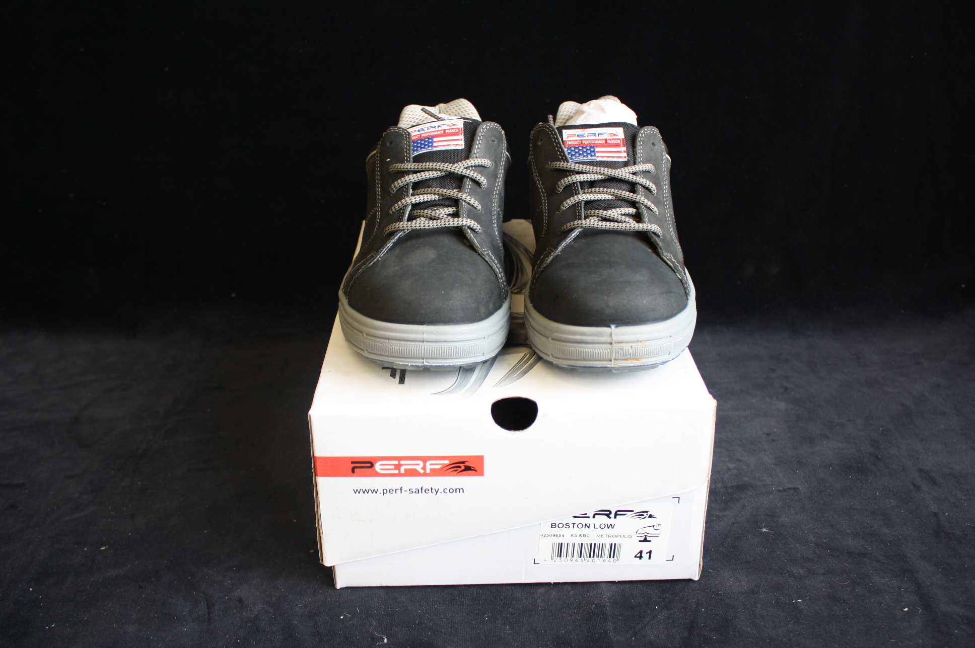 perf skater black safety trainers