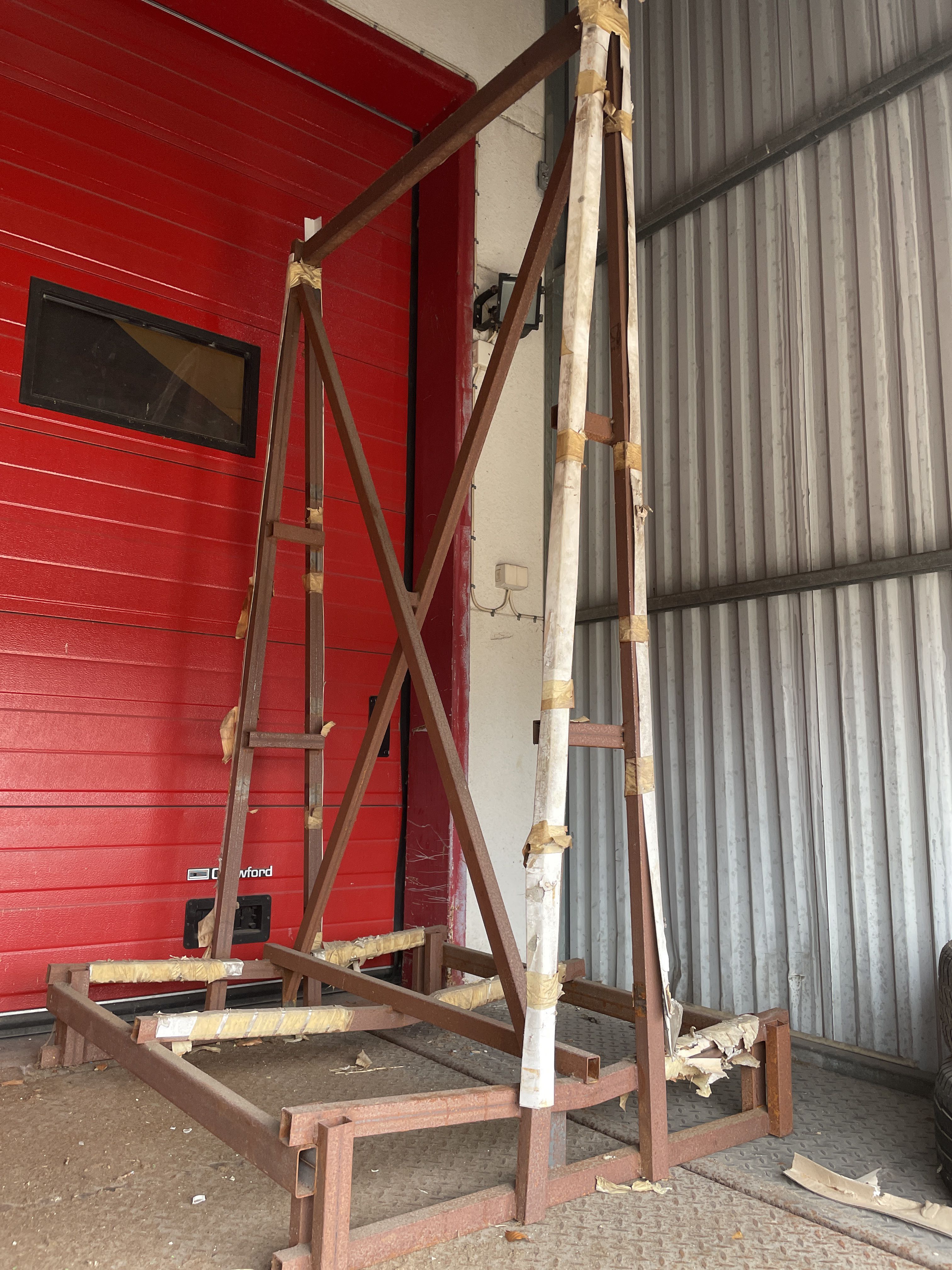 Shipping rack for glass sheets, 2 pieces - PS Auction - We value the ...