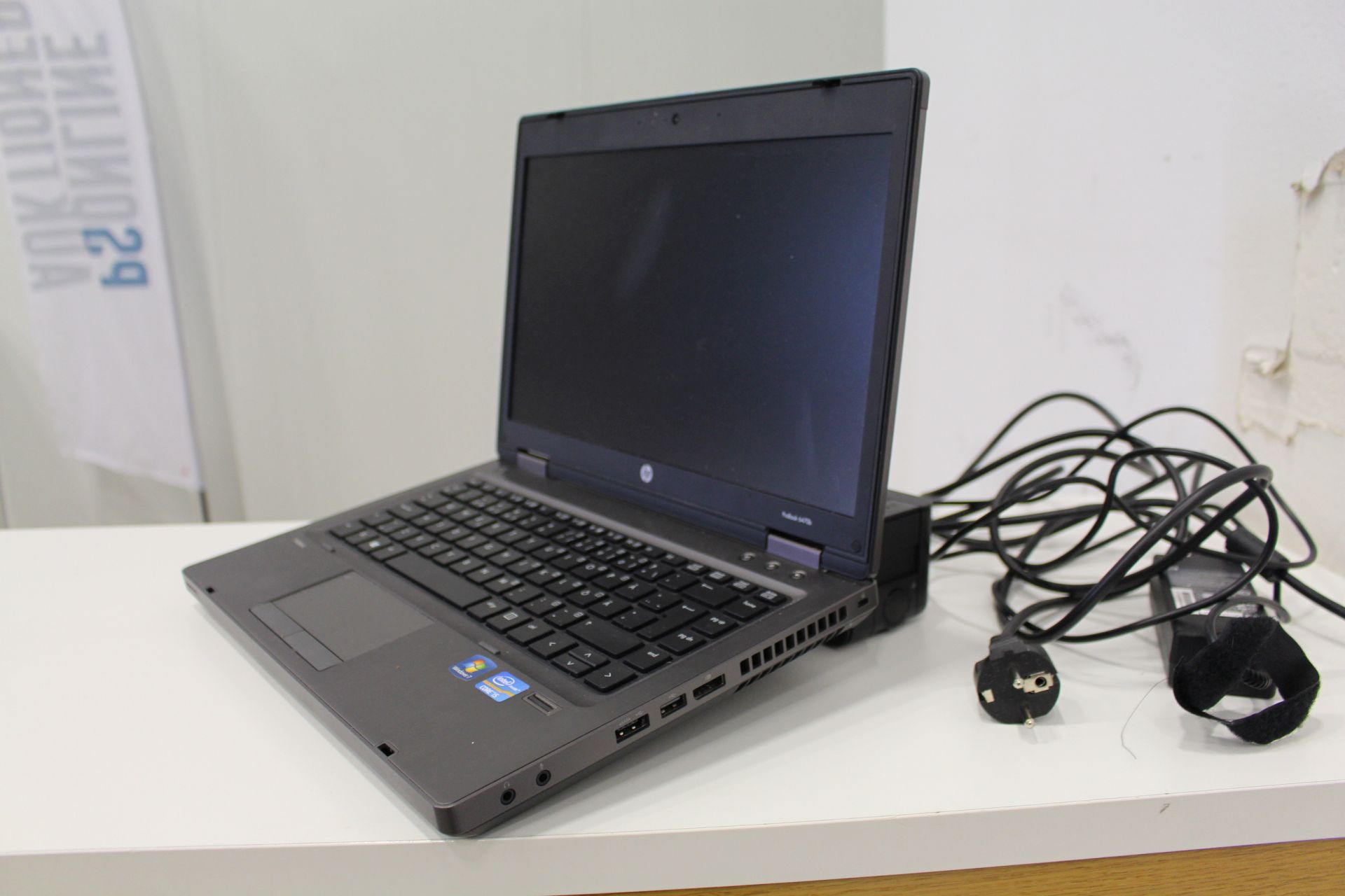 Poggiapolsi Con Touchpad Per HP ProBook 6470b/6475b E Compaq Elite 8300 – 684338-001