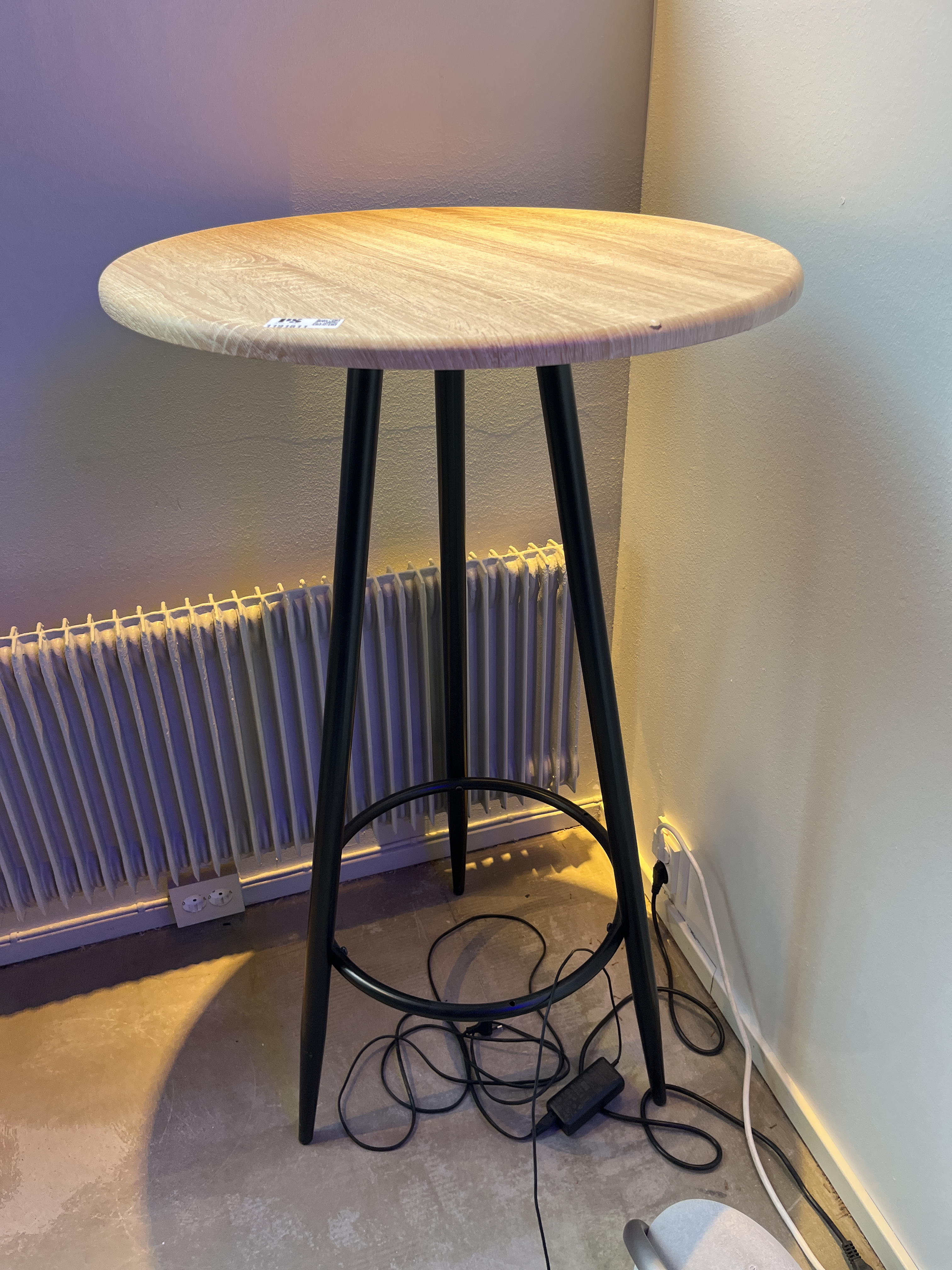 Stending Table Standing table / Bar table - PS Auction - We value the future - Largest ...