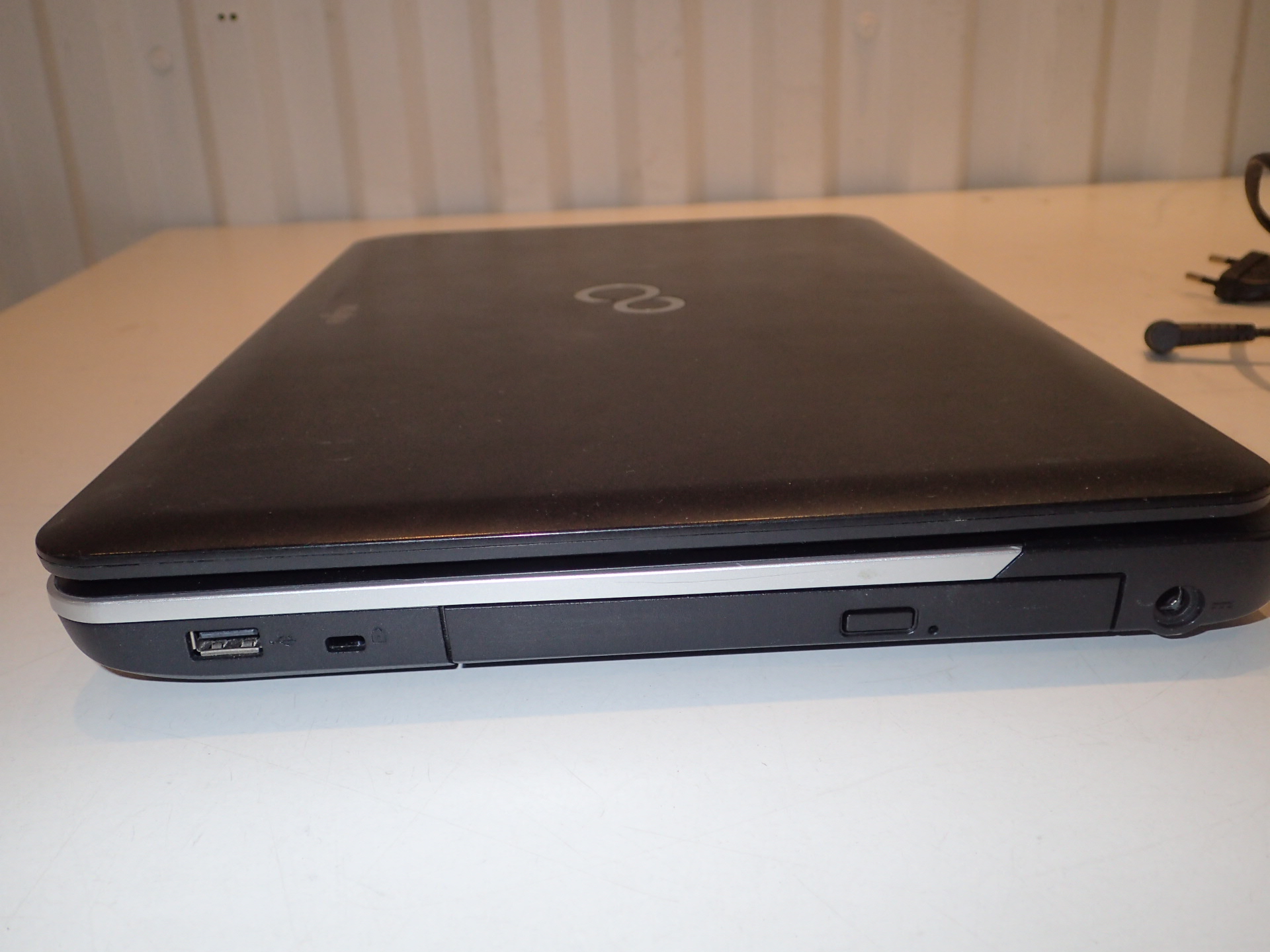 Fujitsu Lifebook A512 - PS Auction - We value the future