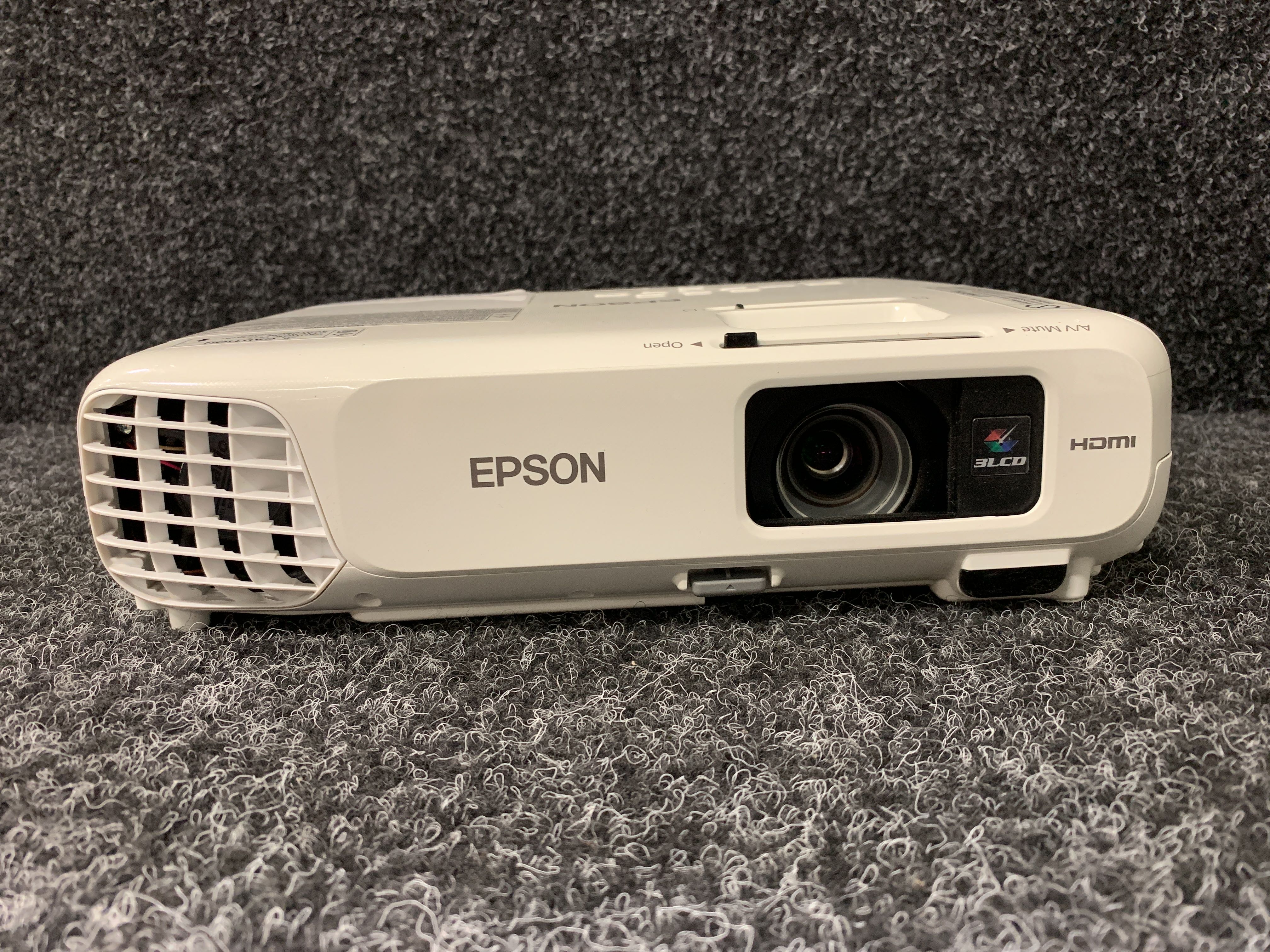EPSON EB-X24 プロジェクター 本体 使用時間1140h 動作品 EPSON EB-X24