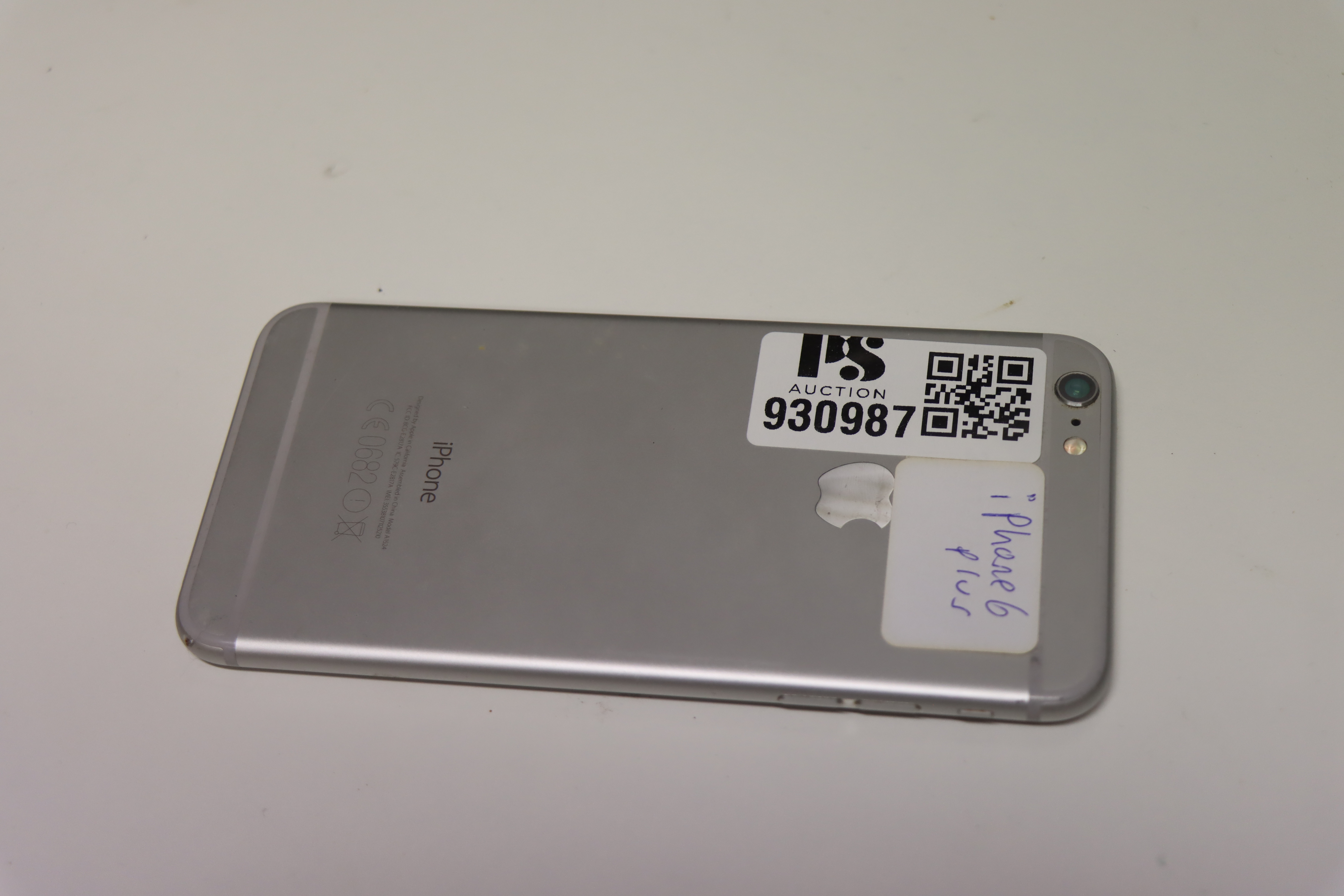 iPhone 6 Plus 128GB Silver - PS Auction - We value the future 