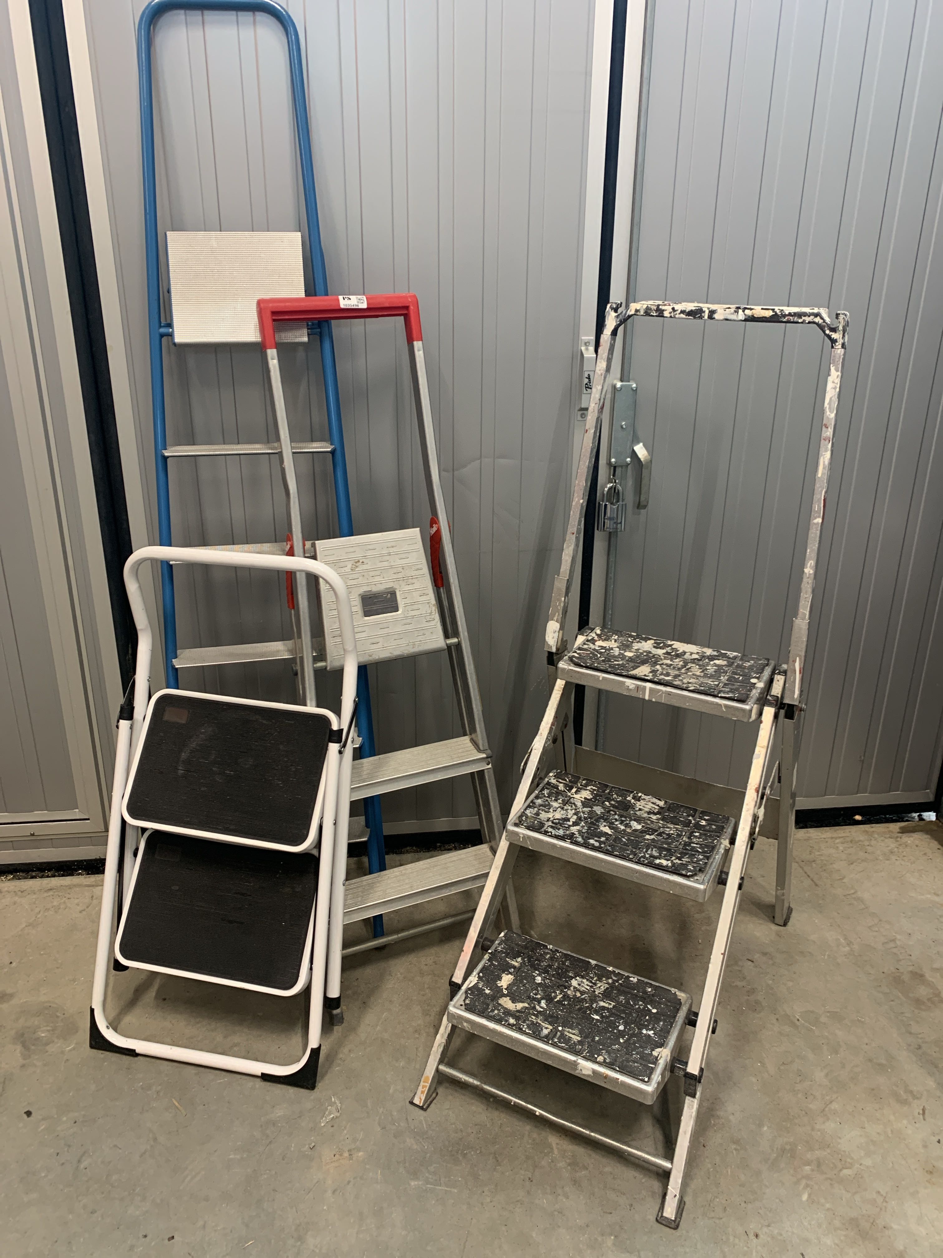 4 ladders - PS Auction - We value the future - Largest in net auctions