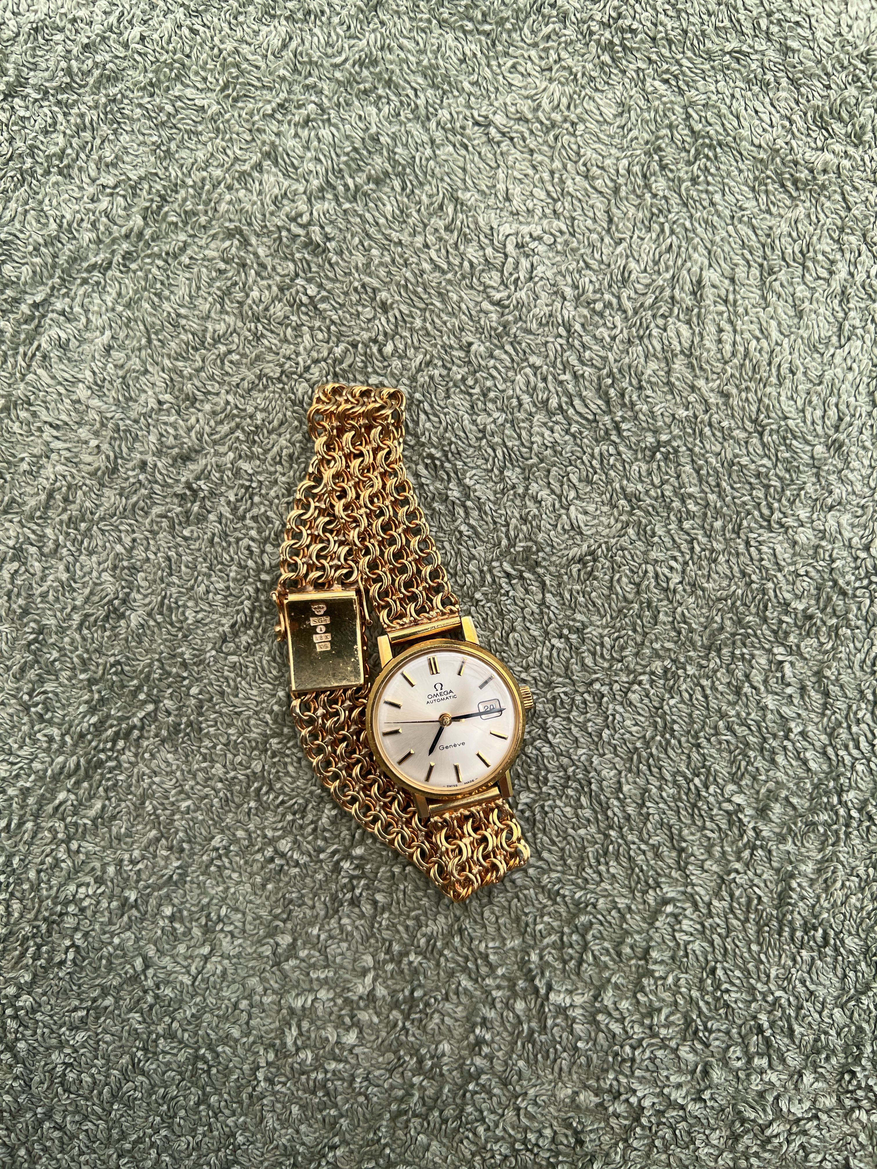 OMEGA Automatic Geneva 18k gold watch - PS Auction - We value the