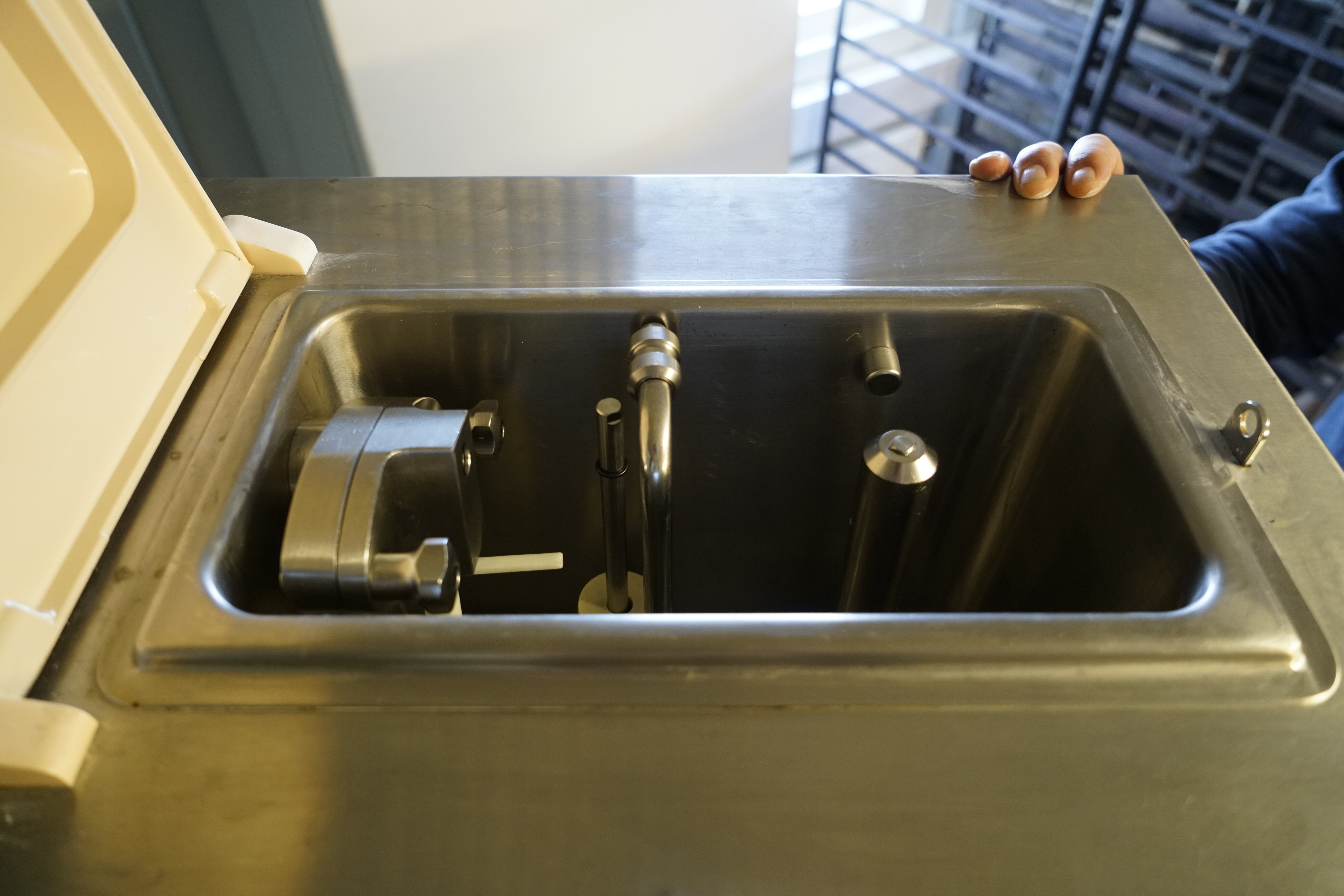 self pasteurizing ice cream machine