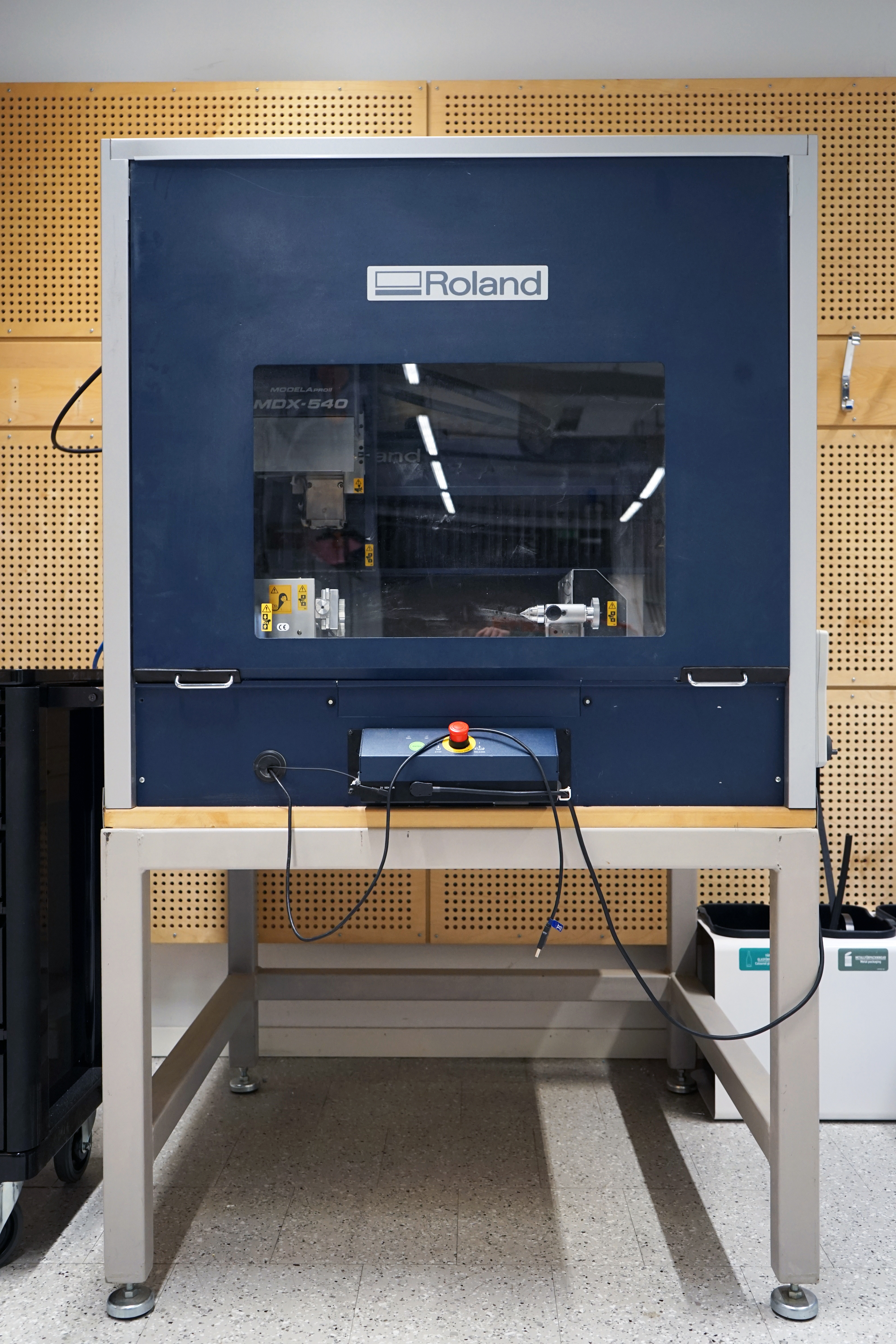 CNC router Roland Modela Pro II MDX-540 - PS Auction - We value