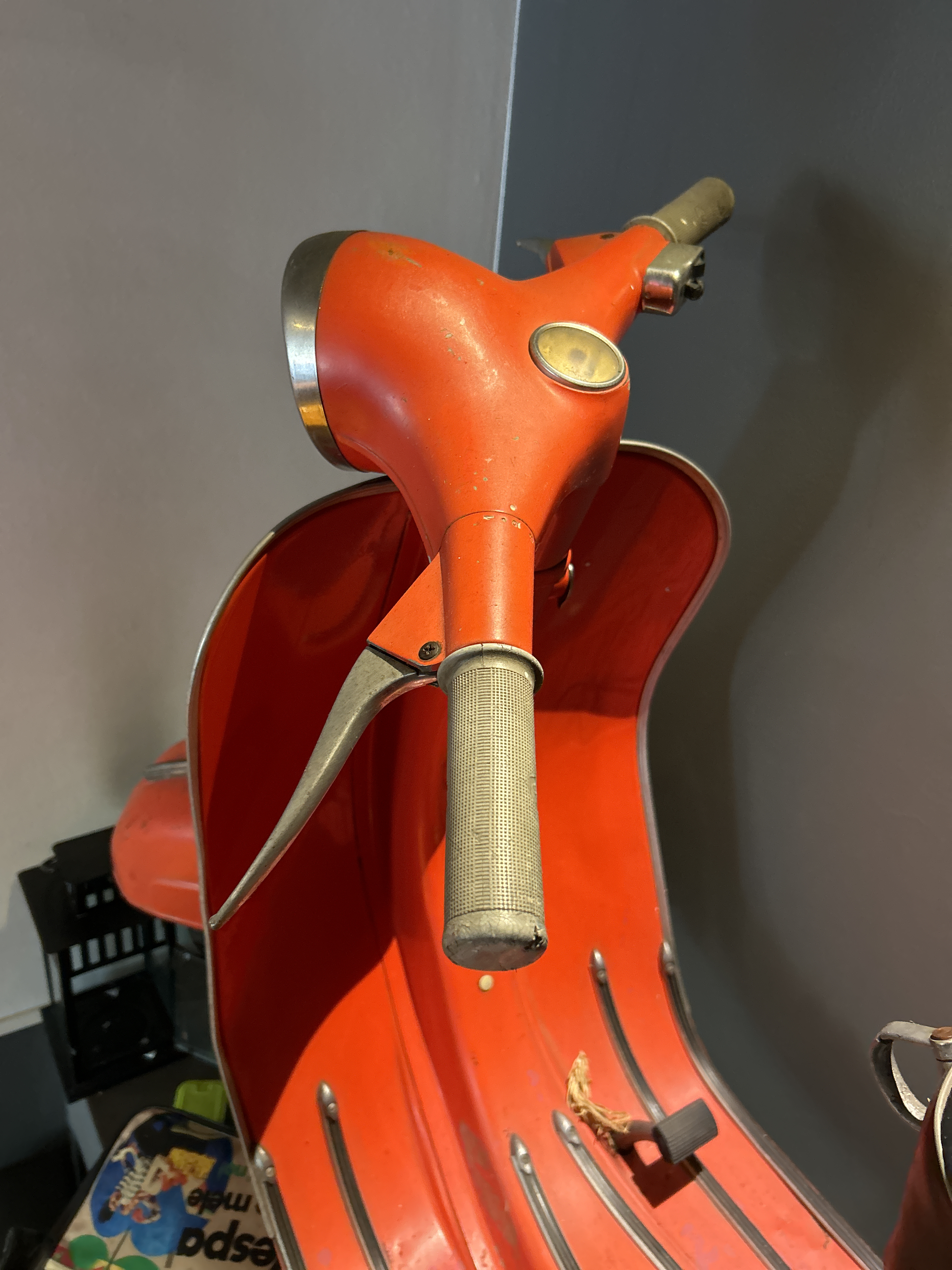 Vespa  50ss 室内保管 機関良好 値下げ交渉有り Older vespa, function very uncertain - PS Auction - We value the