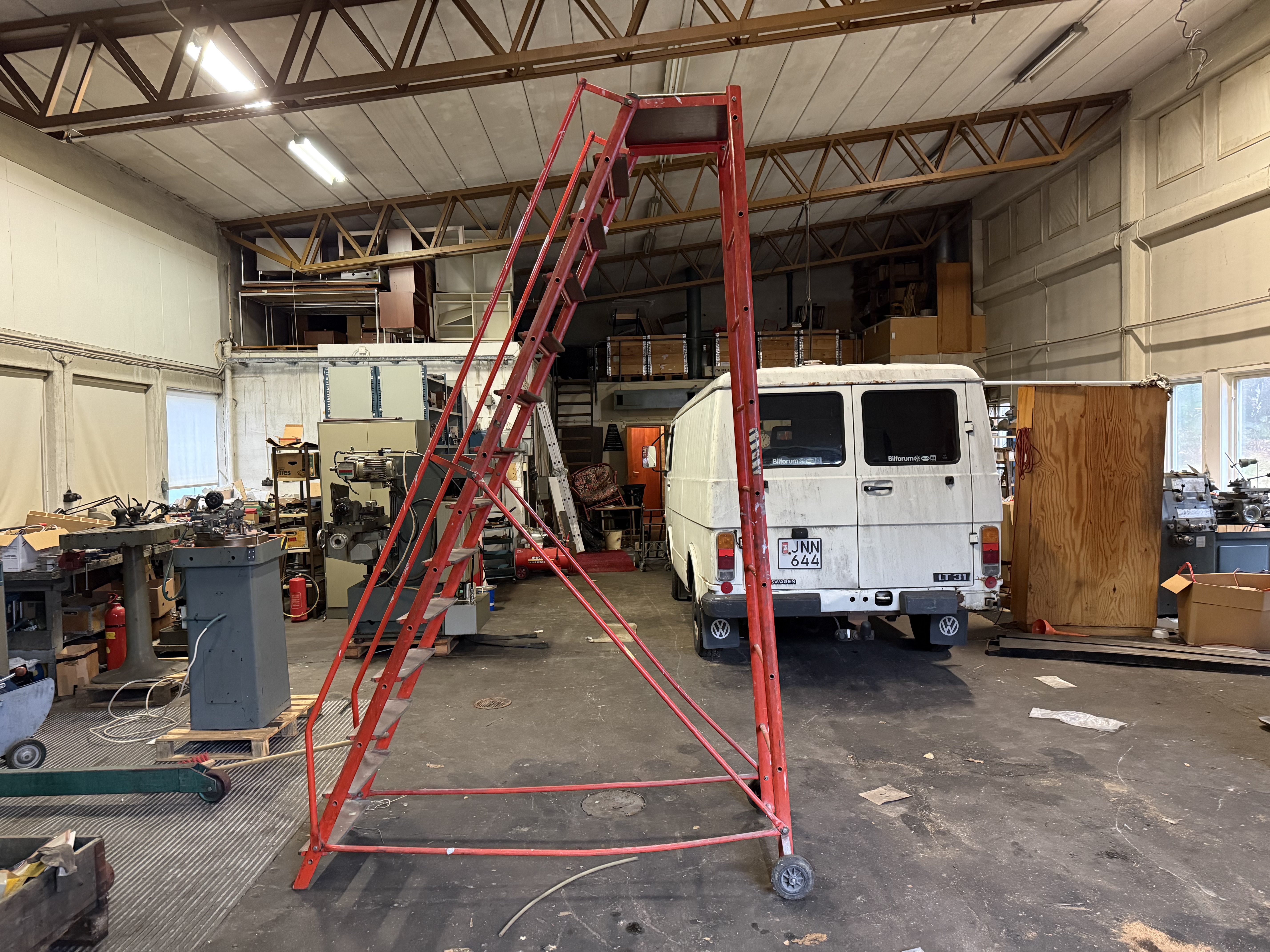 Ladder with platform - PS Auction - We value the future - Largest in ...