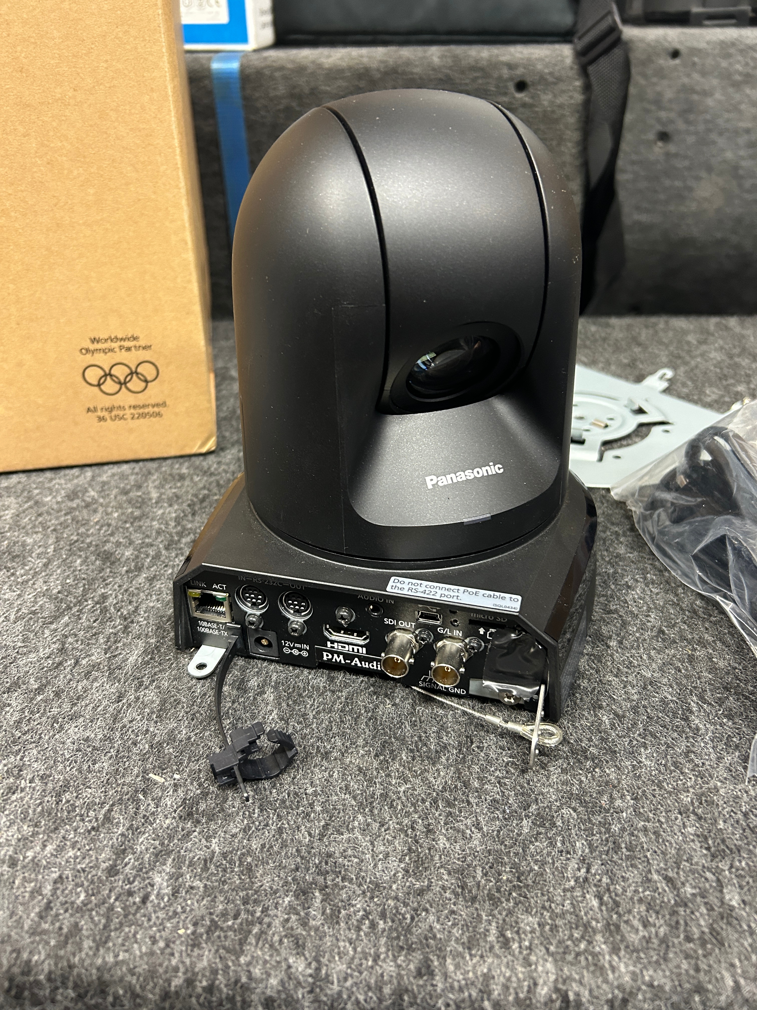 Camera Panasonic AW-HE42 - PS Auction - We value the future