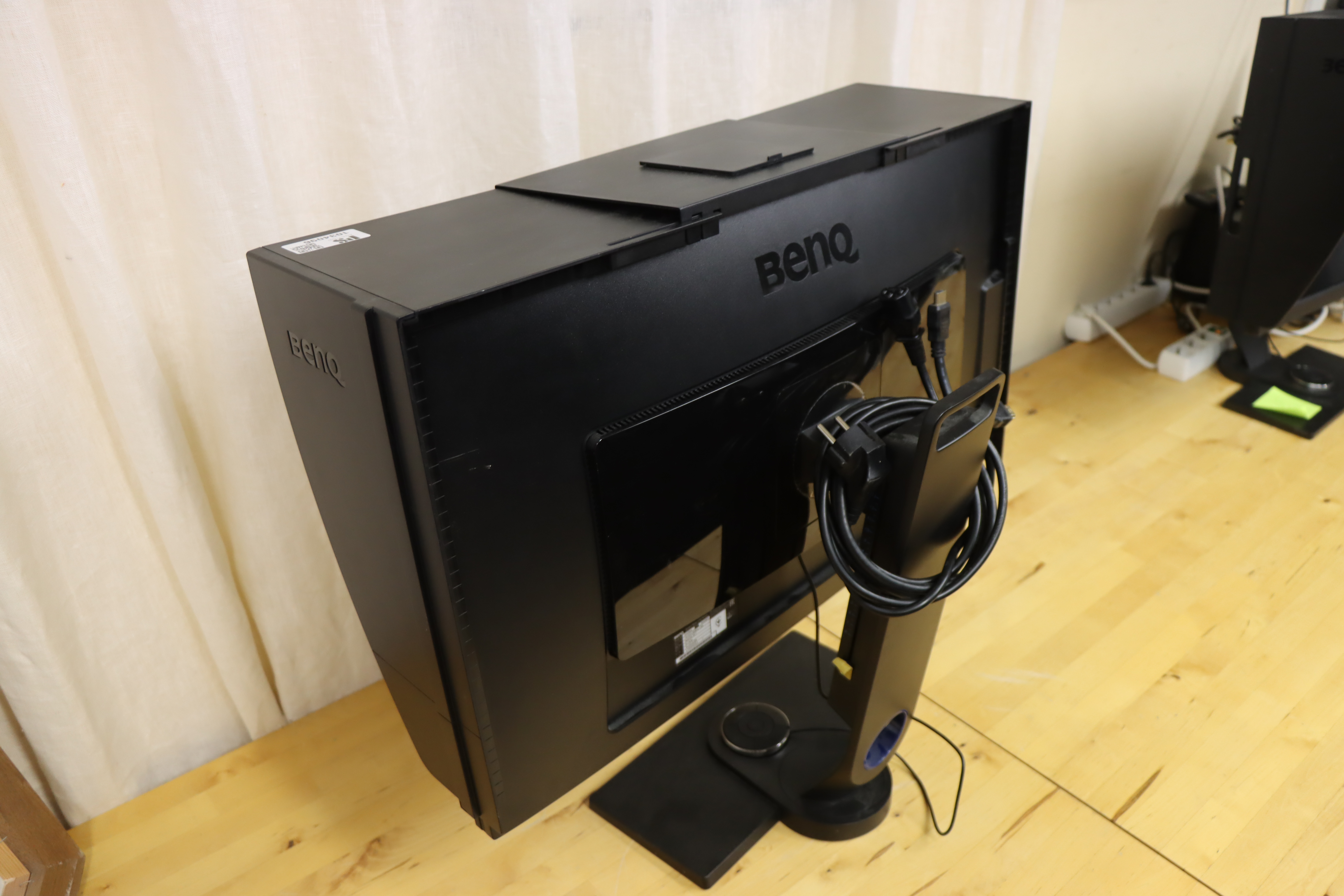 BenQ SW2700PT 液晶モニター ディスプレイ ベンキュー 27型 モニター