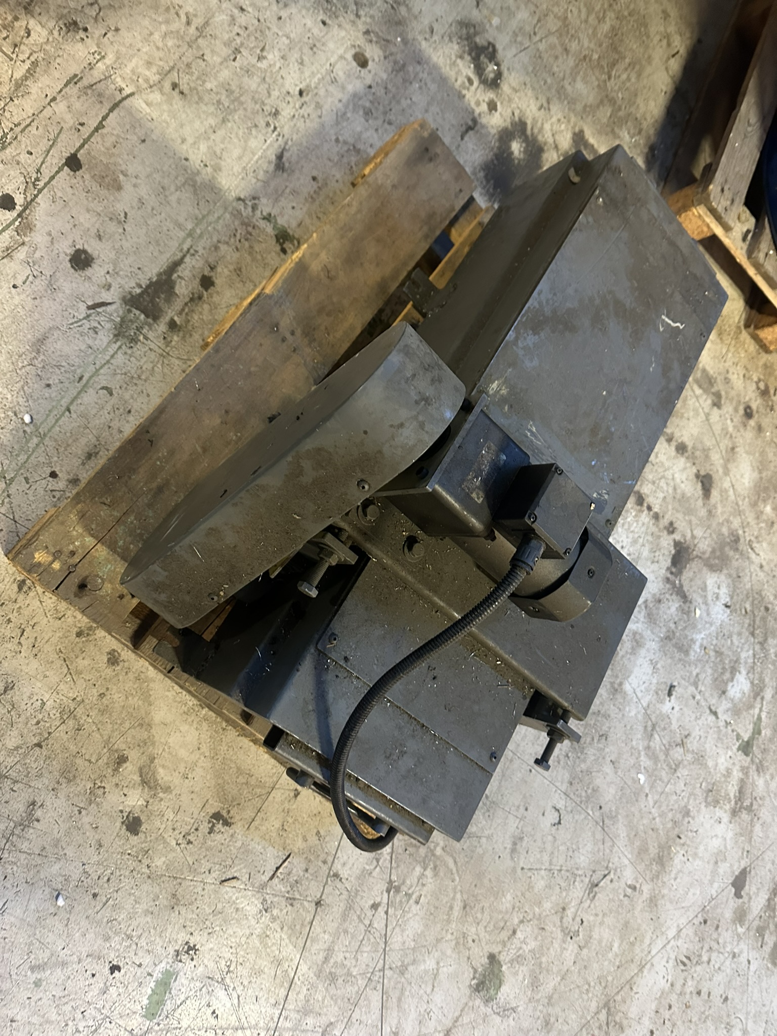 CNC lathe Femco Durga 15/25 - spare parts machine | PS Auction