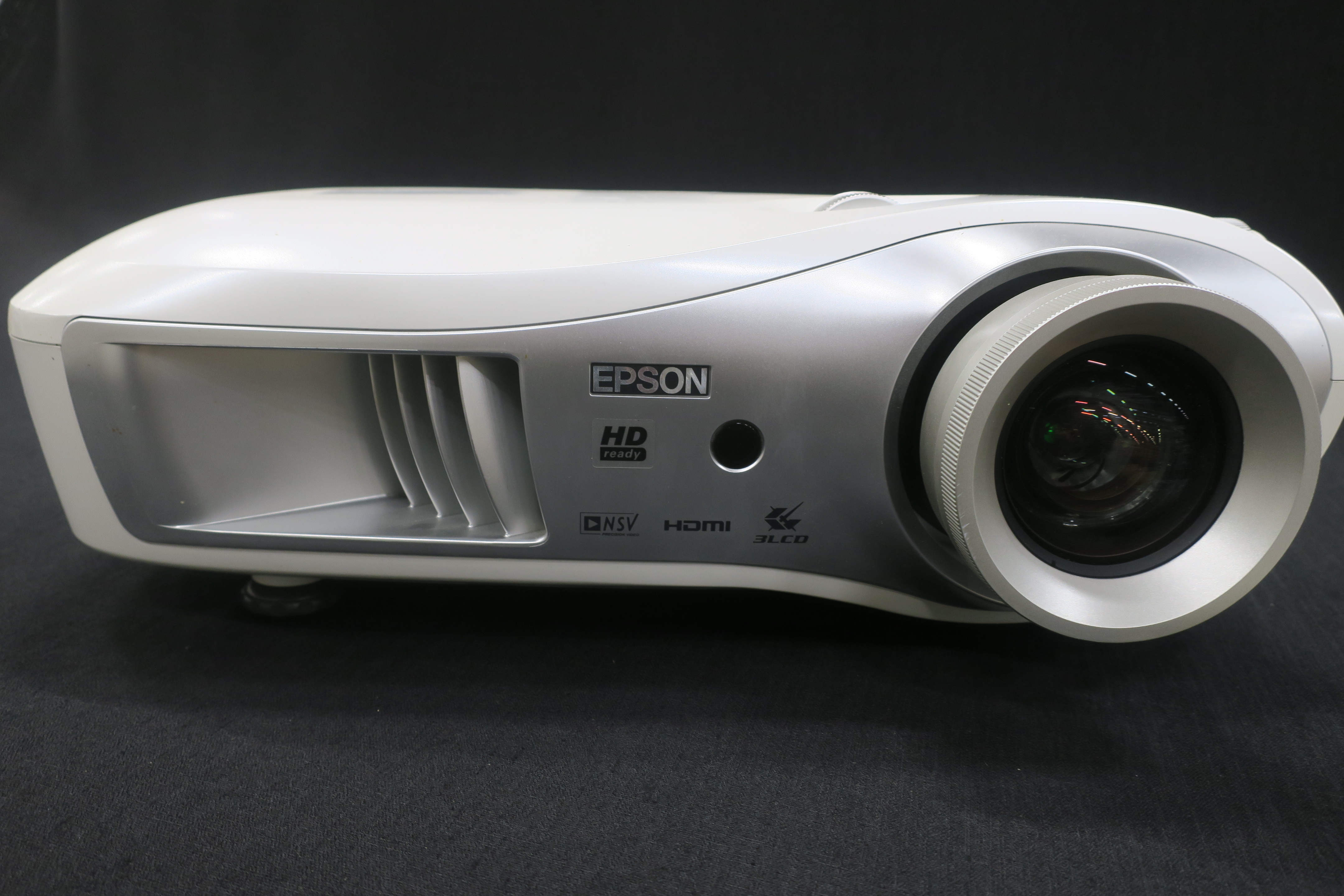 Projector Epson EMP-TW700 - PS Auction 