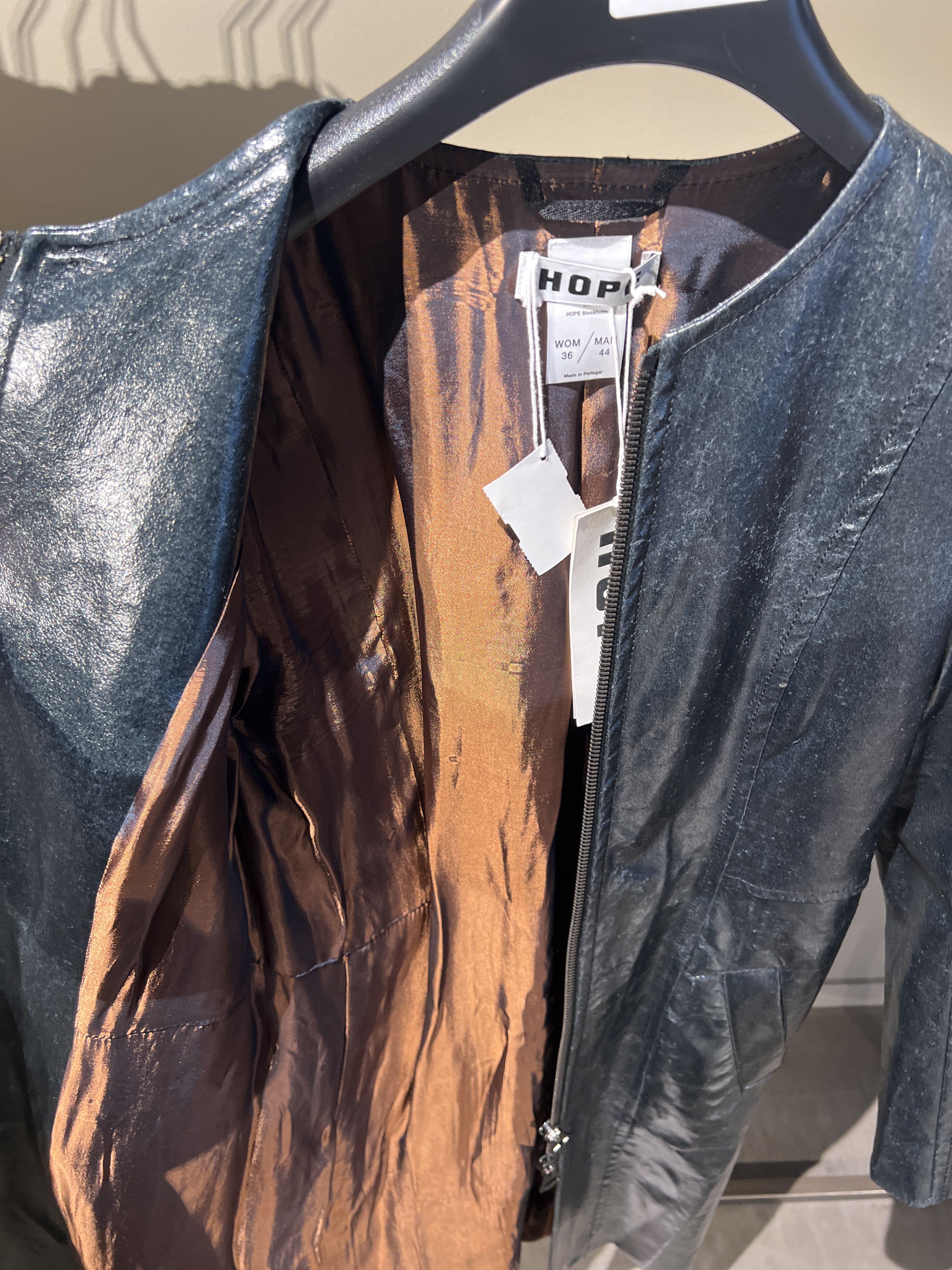 Leather coat from Hope, size 36/44 - PS Auction - We value the 