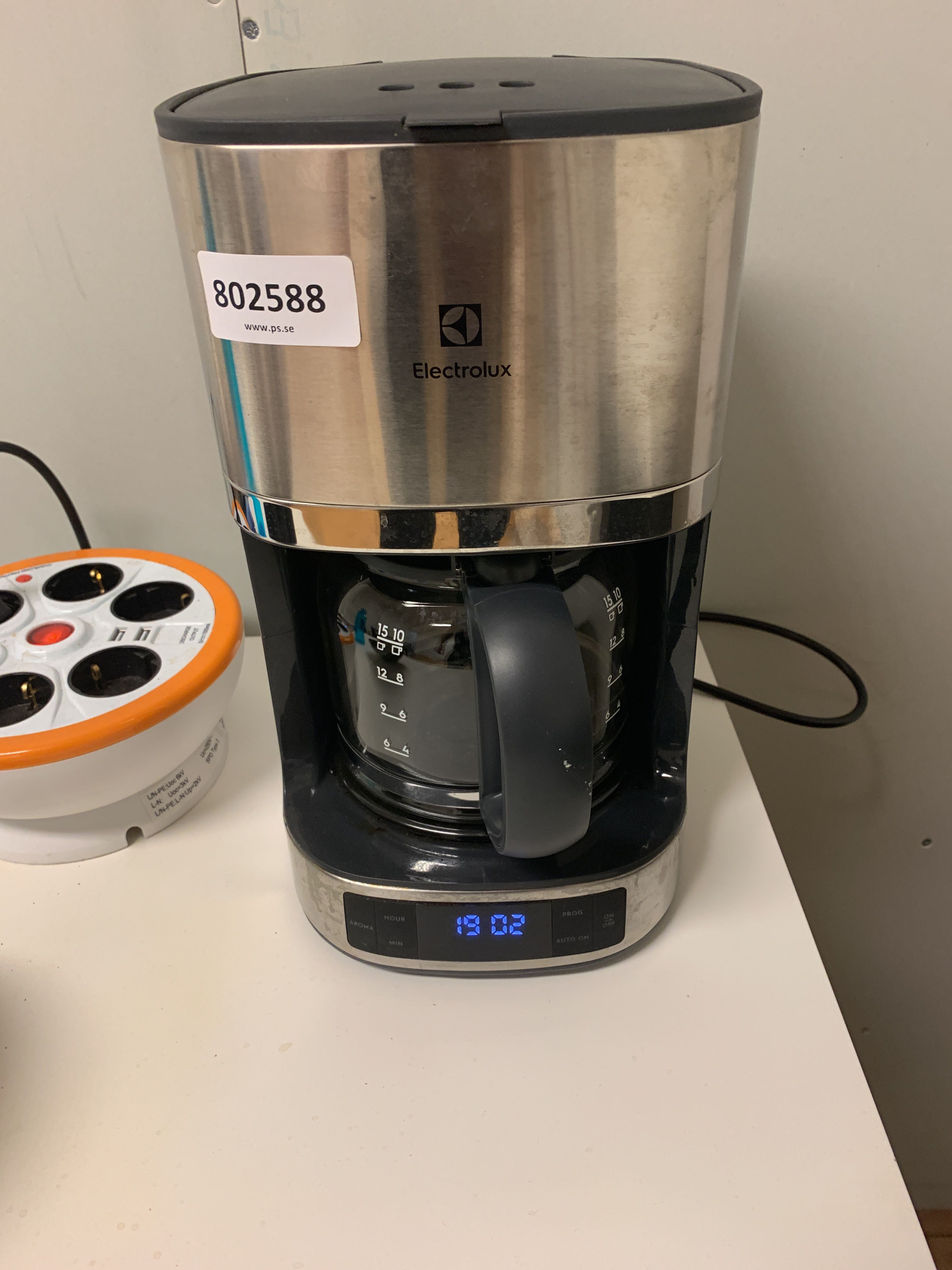 Kitchen utensils Coffee makers etc. PS Auction We value the future Largest in net auctions