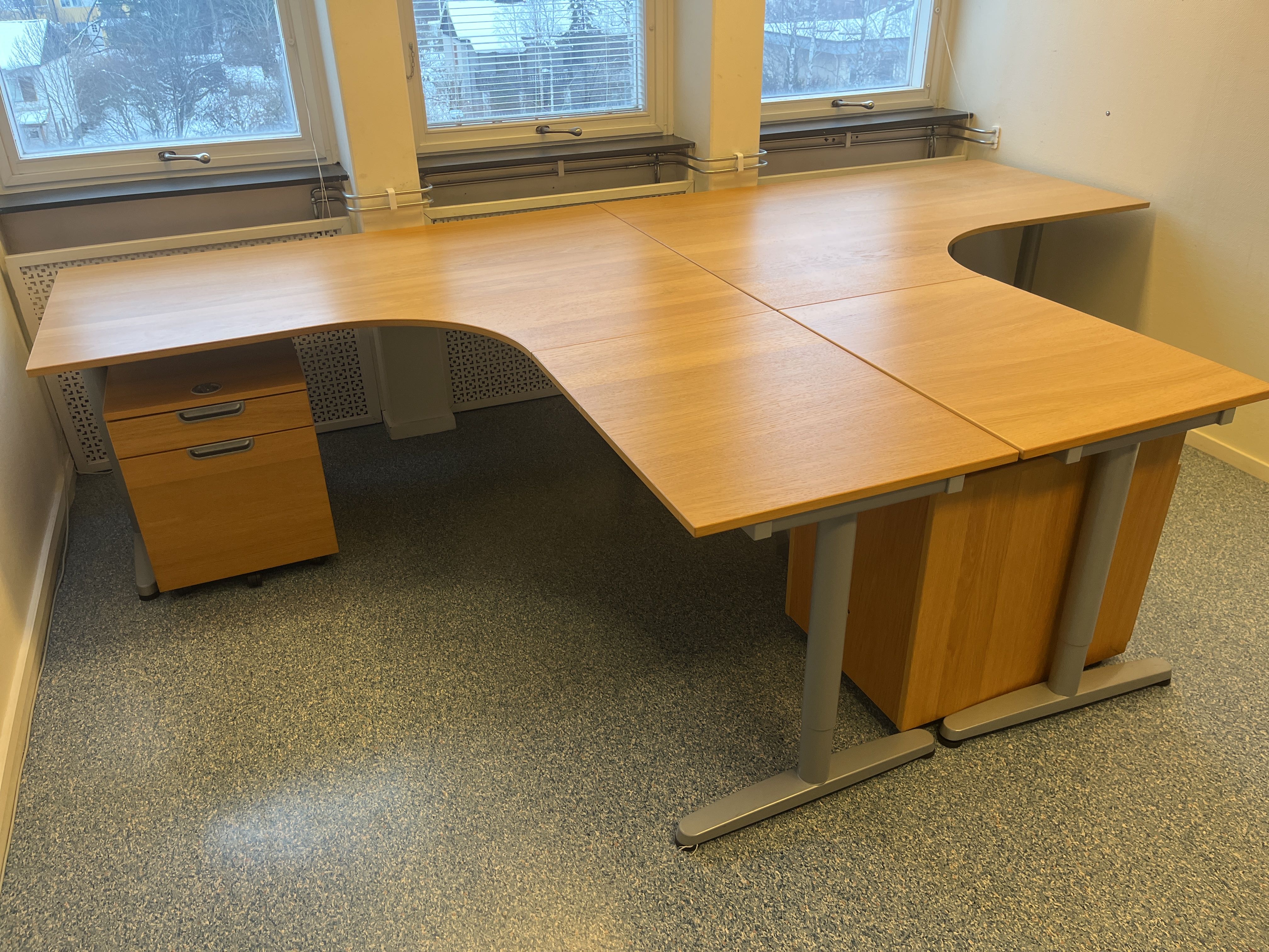 Office furniture PS Auction We value the future Largest in net auctions