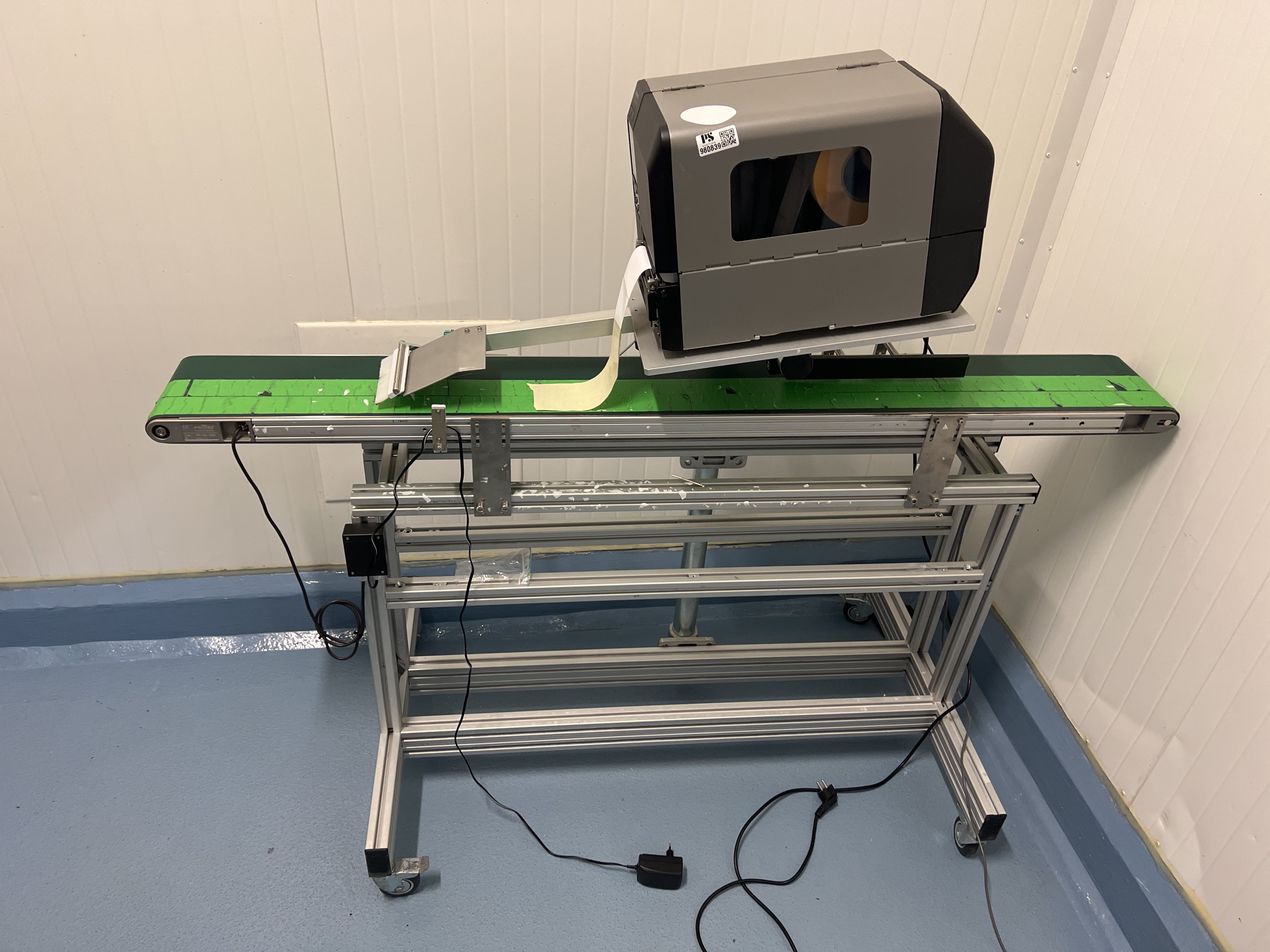Label printer with conveyor belt Sato Barcode Printer CL4NX PS Label printer with conveyor belt Sato Barcode Printer CL4NX PS