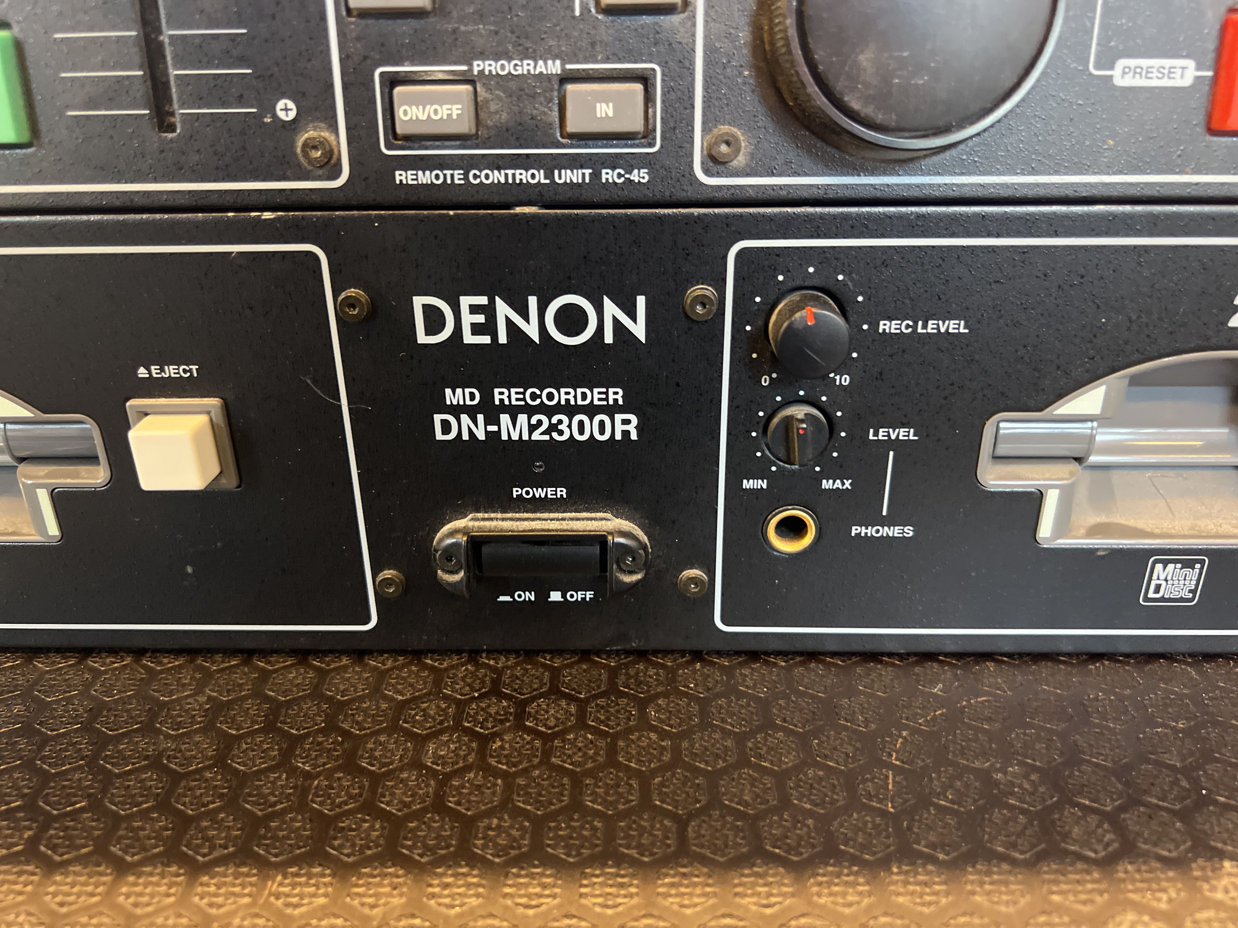 Denon DN-M2300R 美品】DENON DN-M2300R MDレコーダー デノン Used