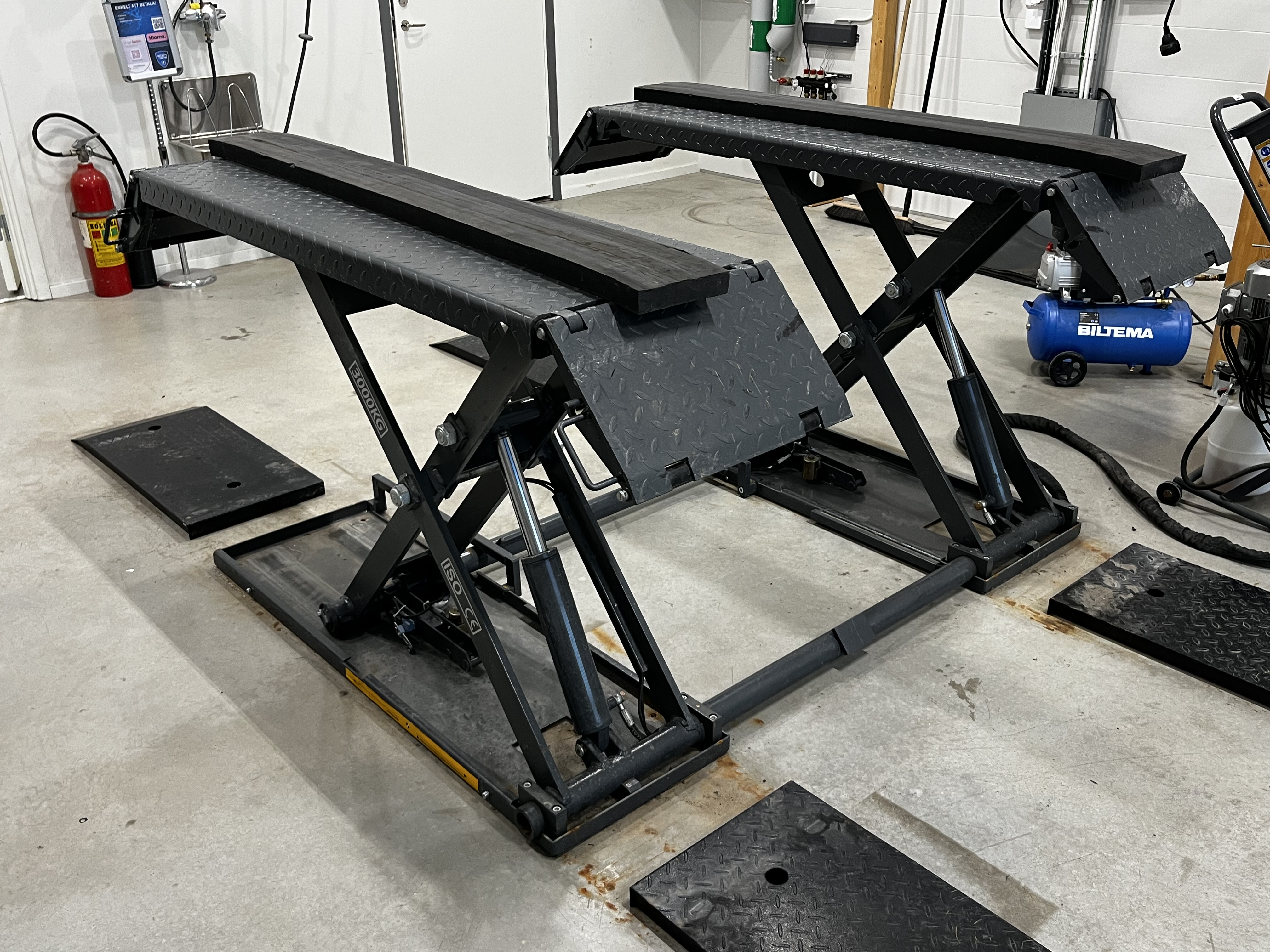 Scissor lift Nordic by EAE EE-MR30 -2021 - PS Auction - We