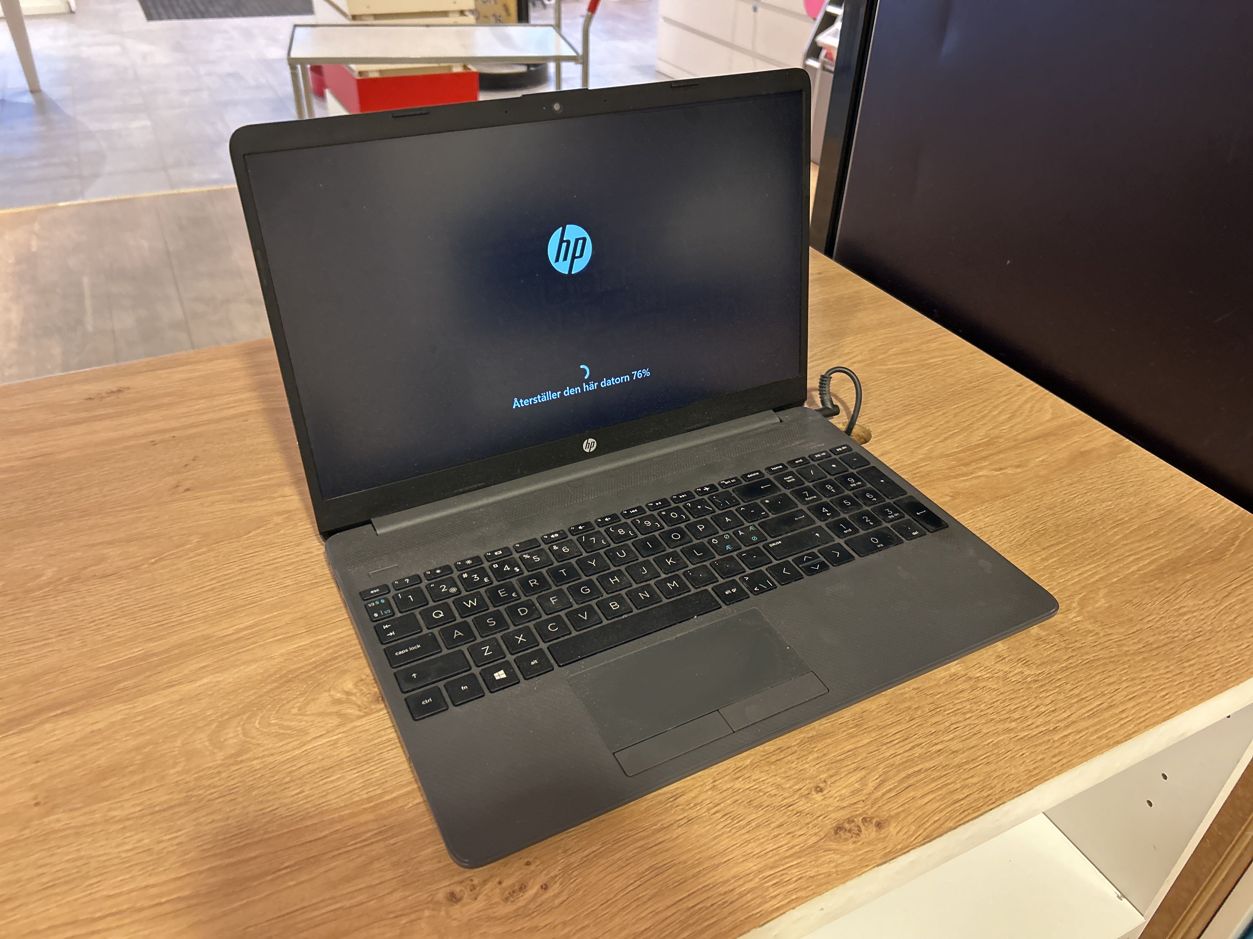 Laptop HP 250 G8 RTL8822CE - PS Auction - We value the future
