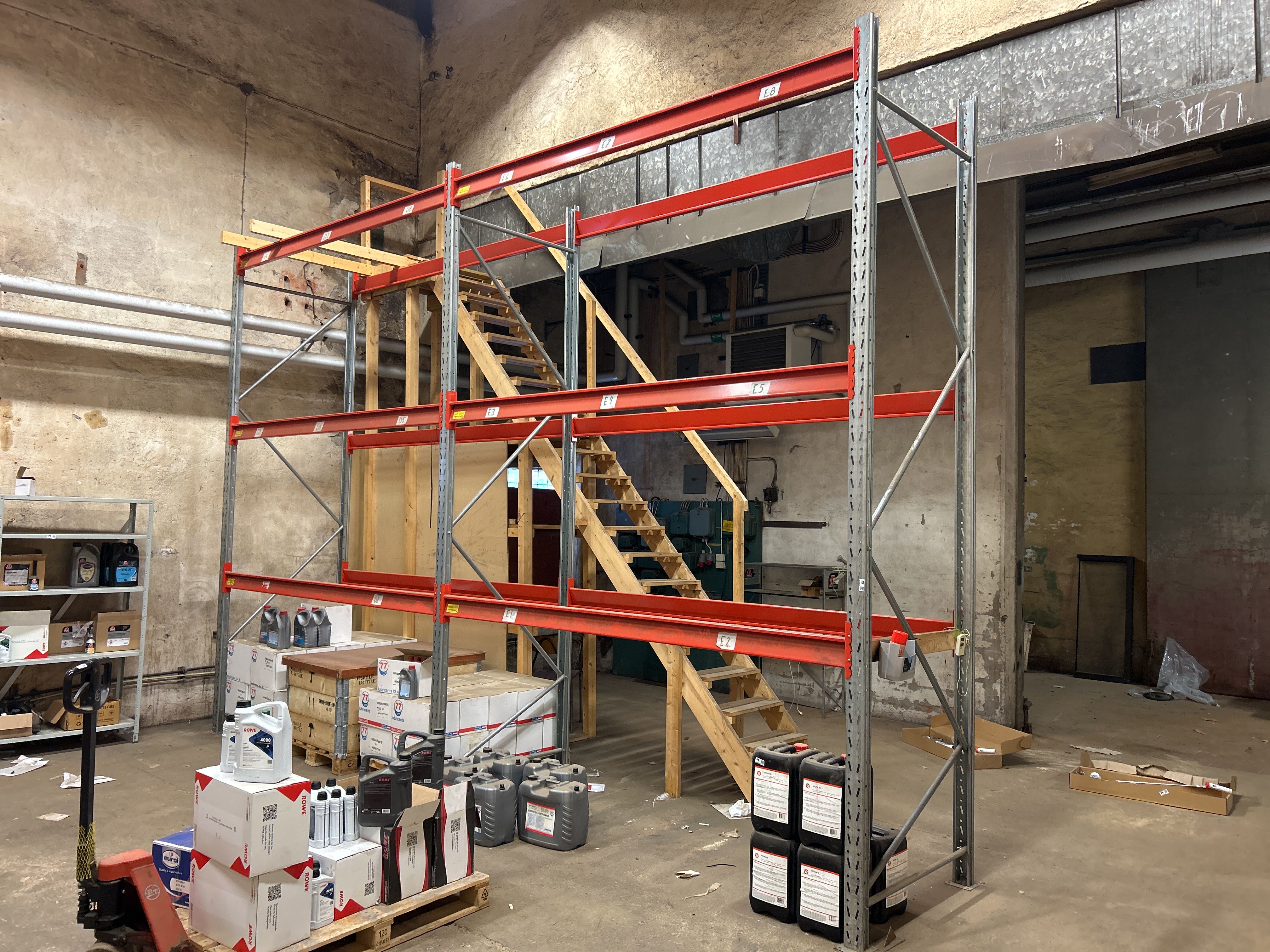 Pallet racking 4 sections - PS Auction - We value the future - Largest ...