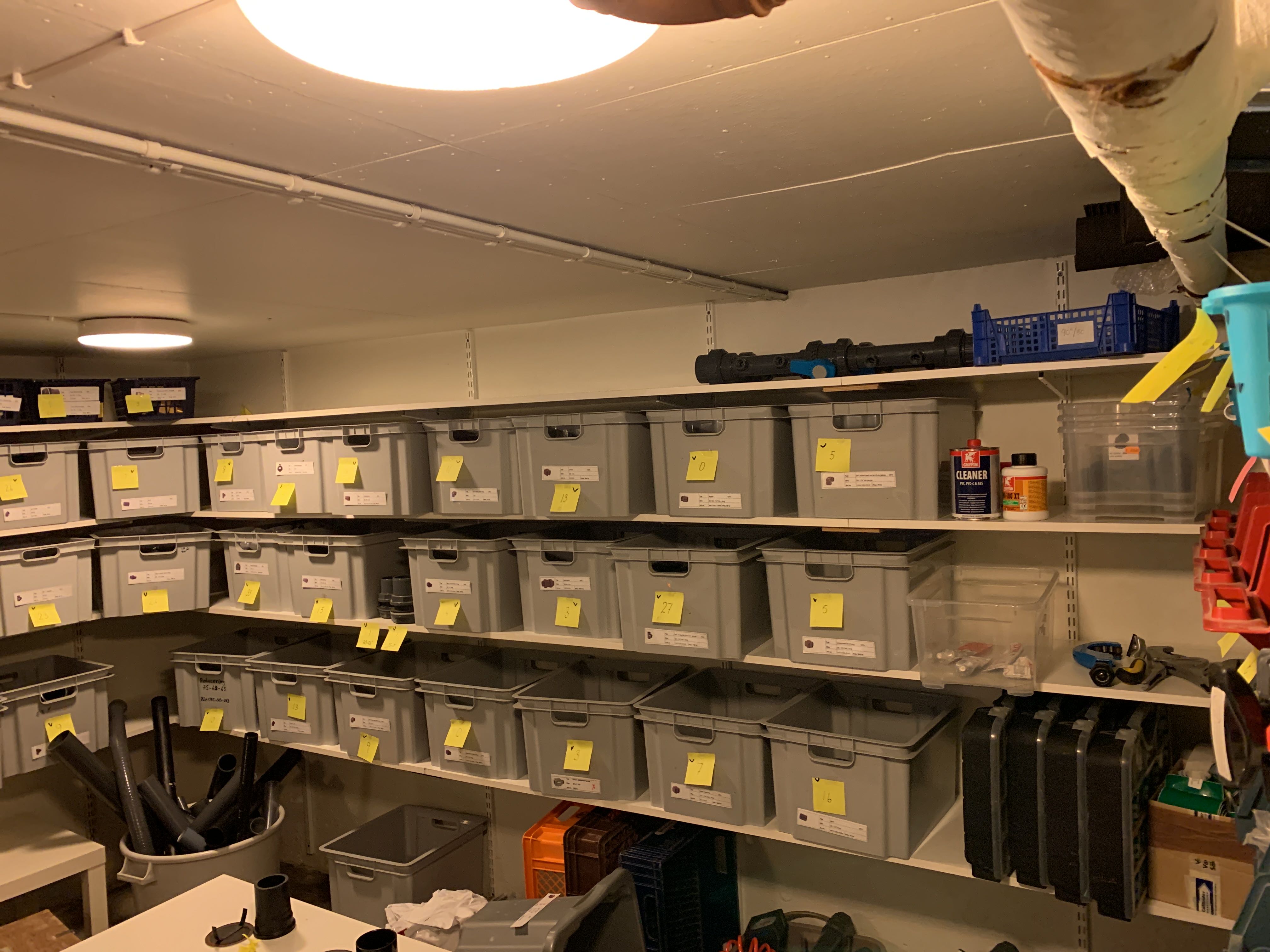 Assortment / warehouse Installation parts PS Auction We value the future Largest in net