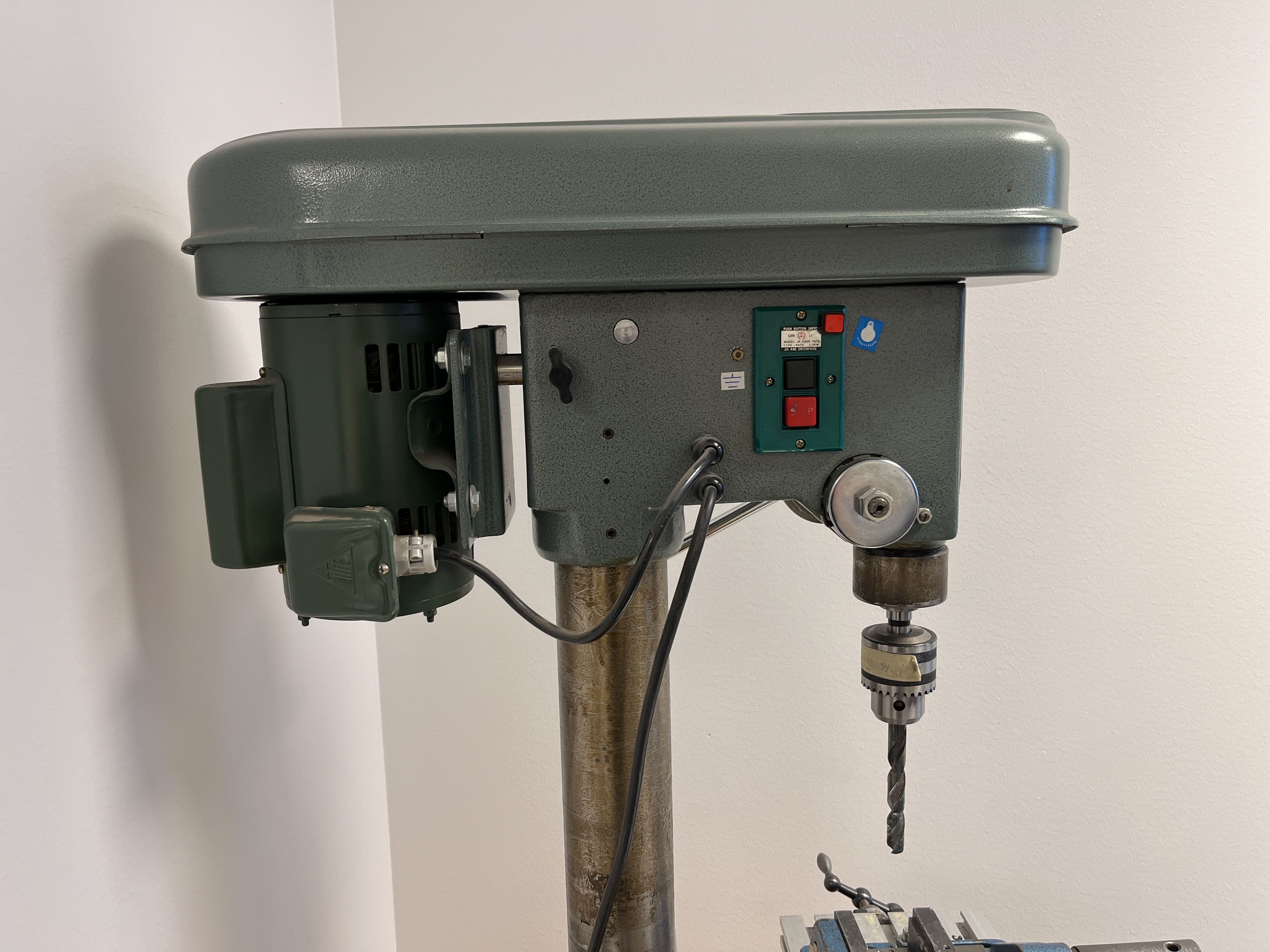 Column drilling machine, King KSD-340 - PS Auction - We value the