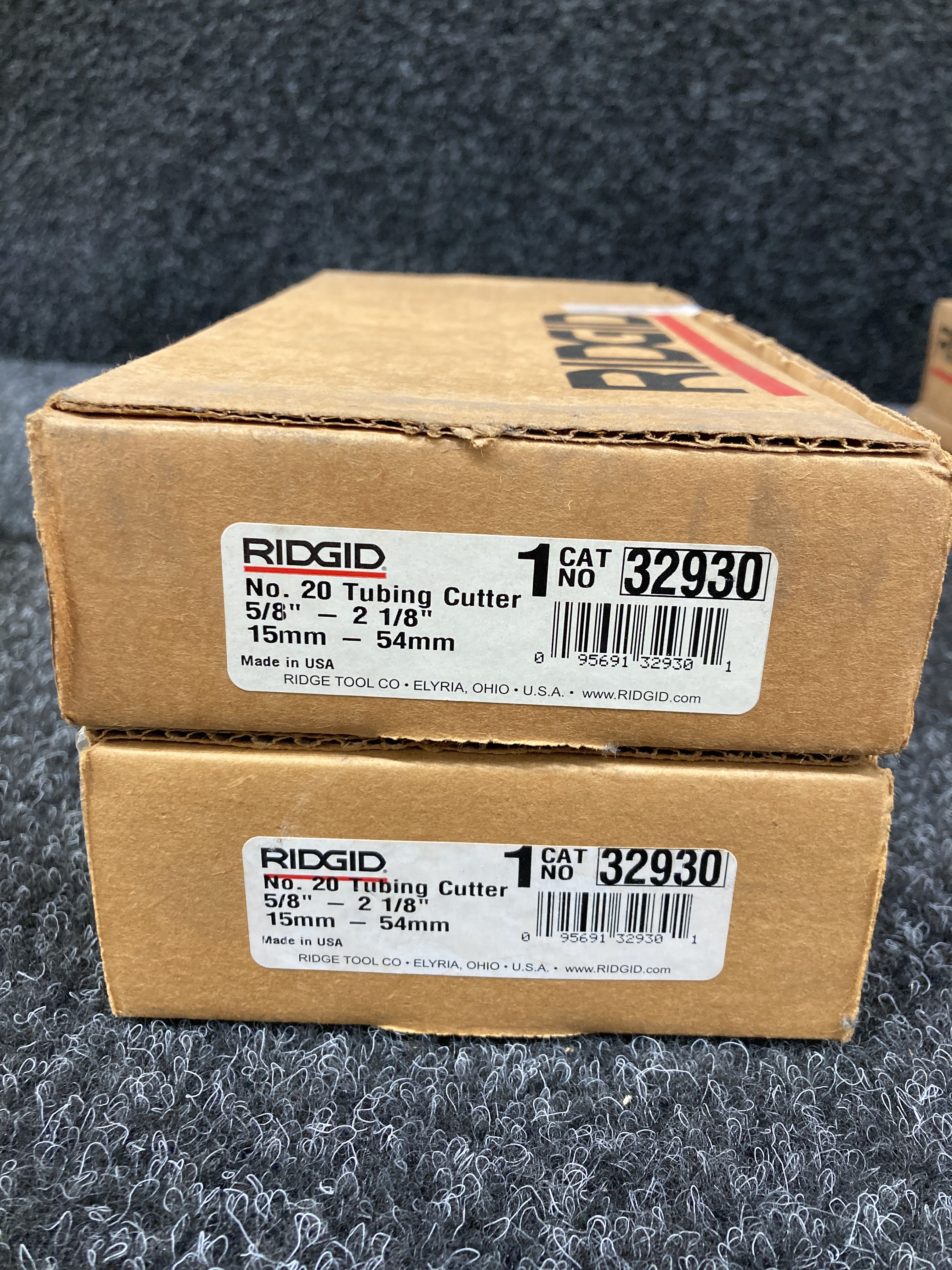 2 pipe cutters Ridgid 32930 - PS Auction - We value the future ...