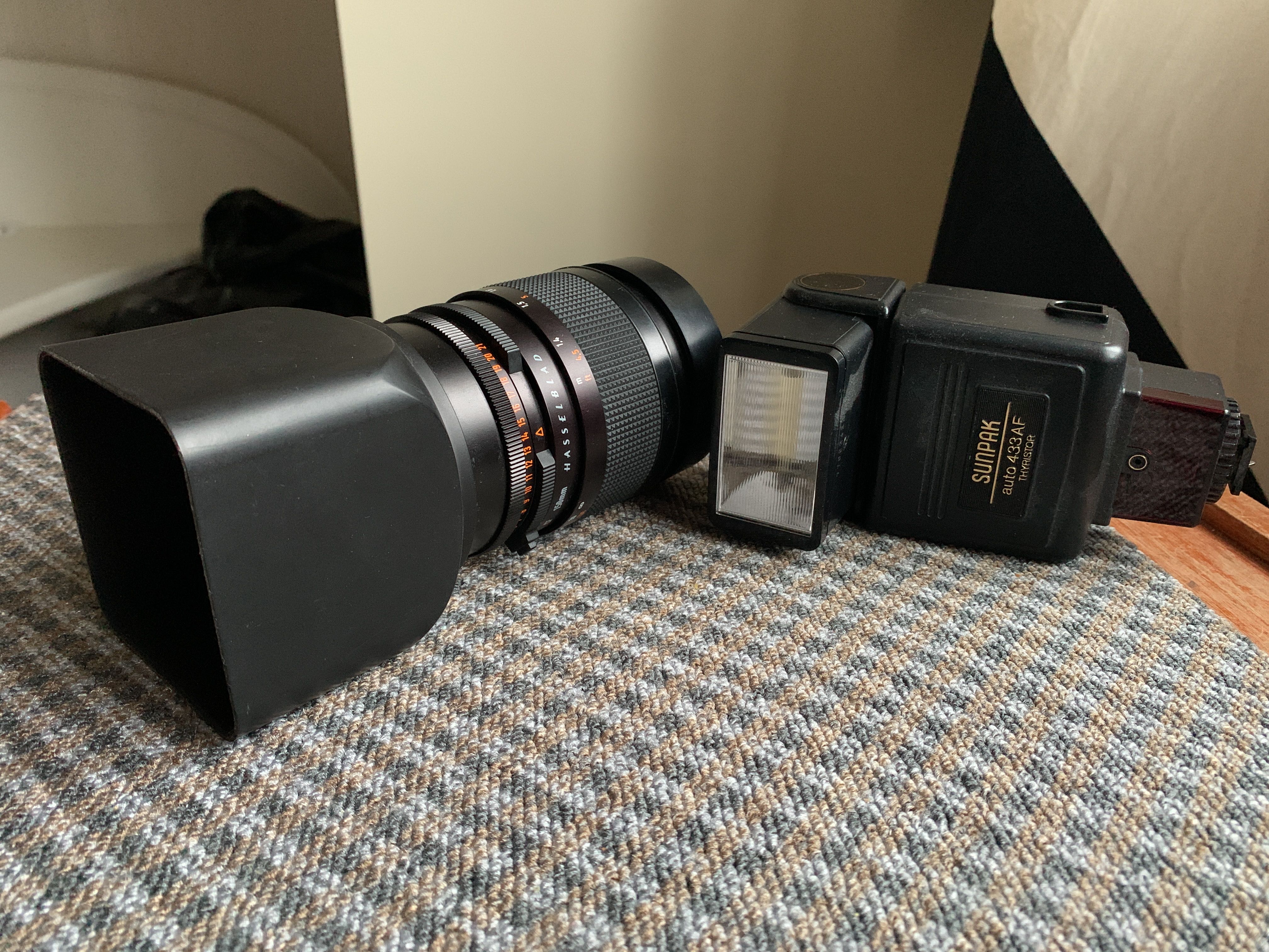 Carl Zeiss Sonnar 4/150 T*レンズ／フィルタ、キャップ付 Carl Zeiss Sonnar 4/150 T*レンズ／フィルタ、キャップ付