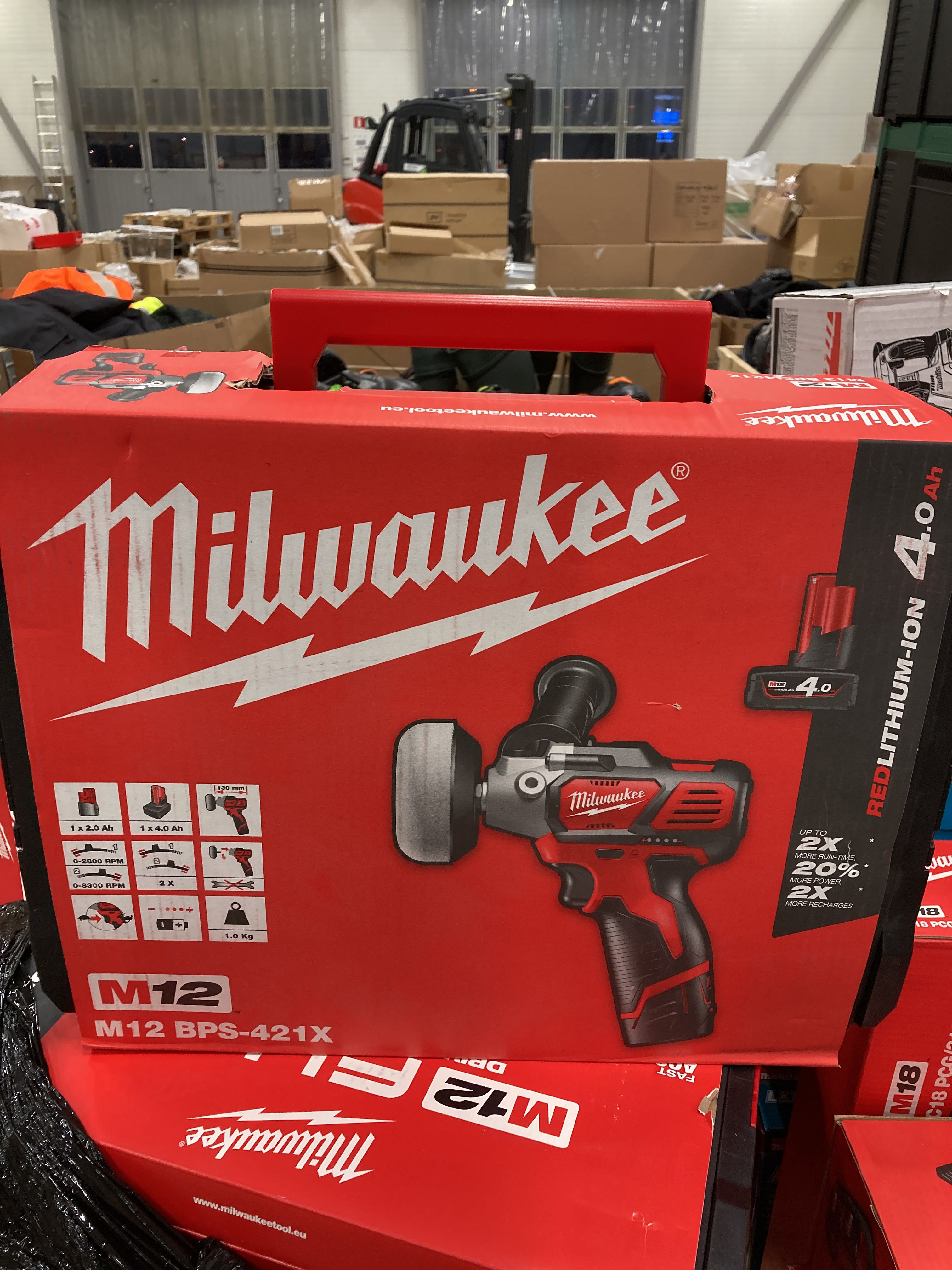 Polishing Machine Milwaukee M12 BPS421X PS Auction We value the