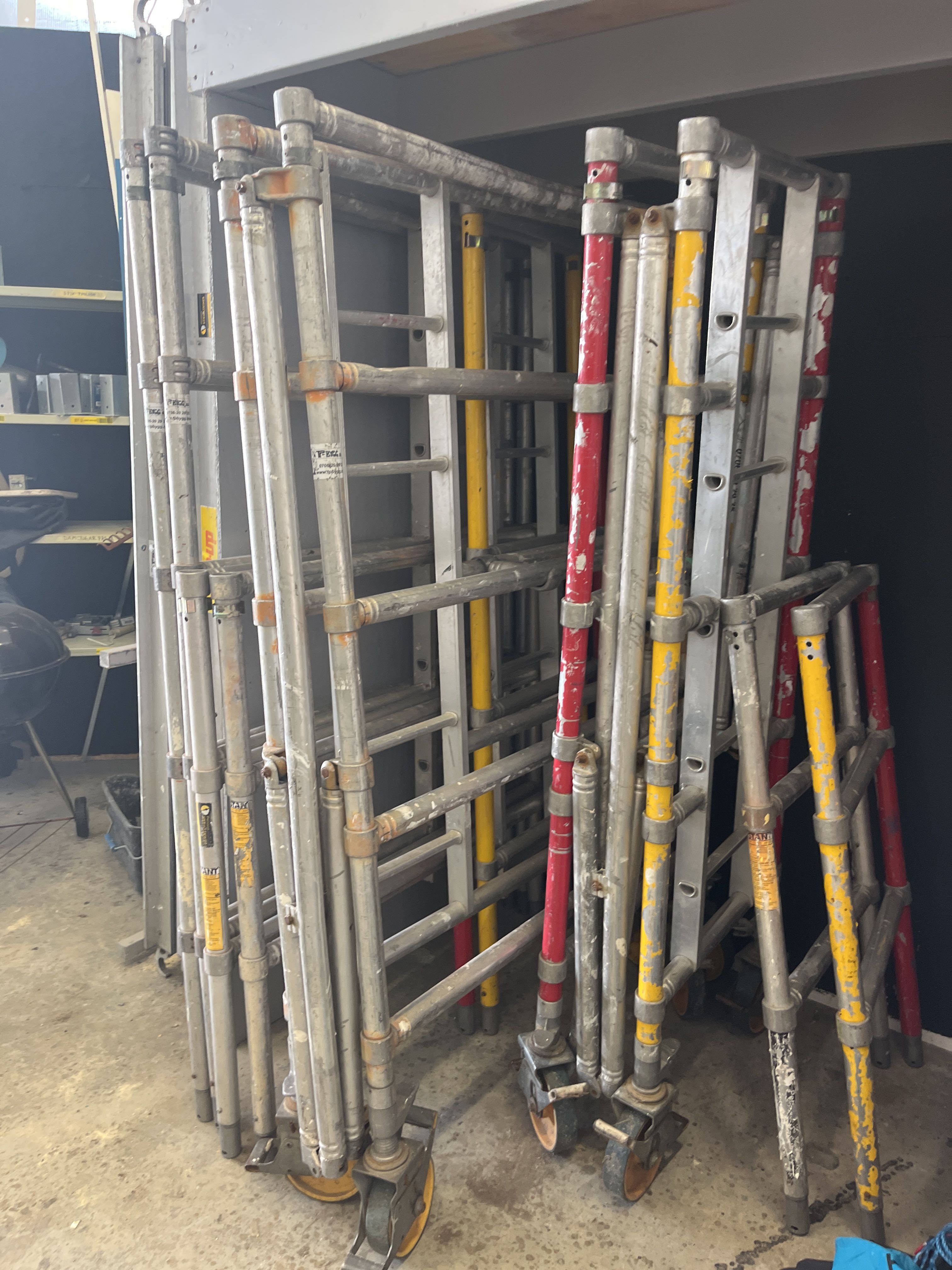 Scaffolding – platforms, gables and accessoriesScaffolding – platforms ...